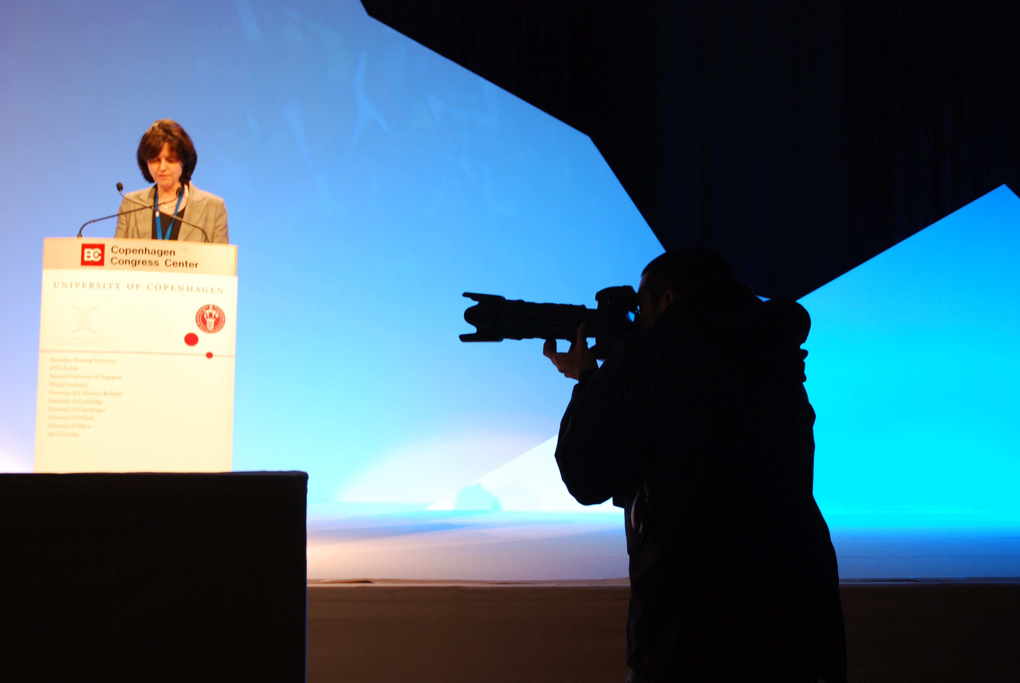 KLIMAFORANDRINGER - Kongressens videnskabelige dynamo Katherine Richardson bevarede optimismen på en kongres fuld af skrækindjagende nyheder. Hun tror på at de gode viljer vil sejre i miljøkampen