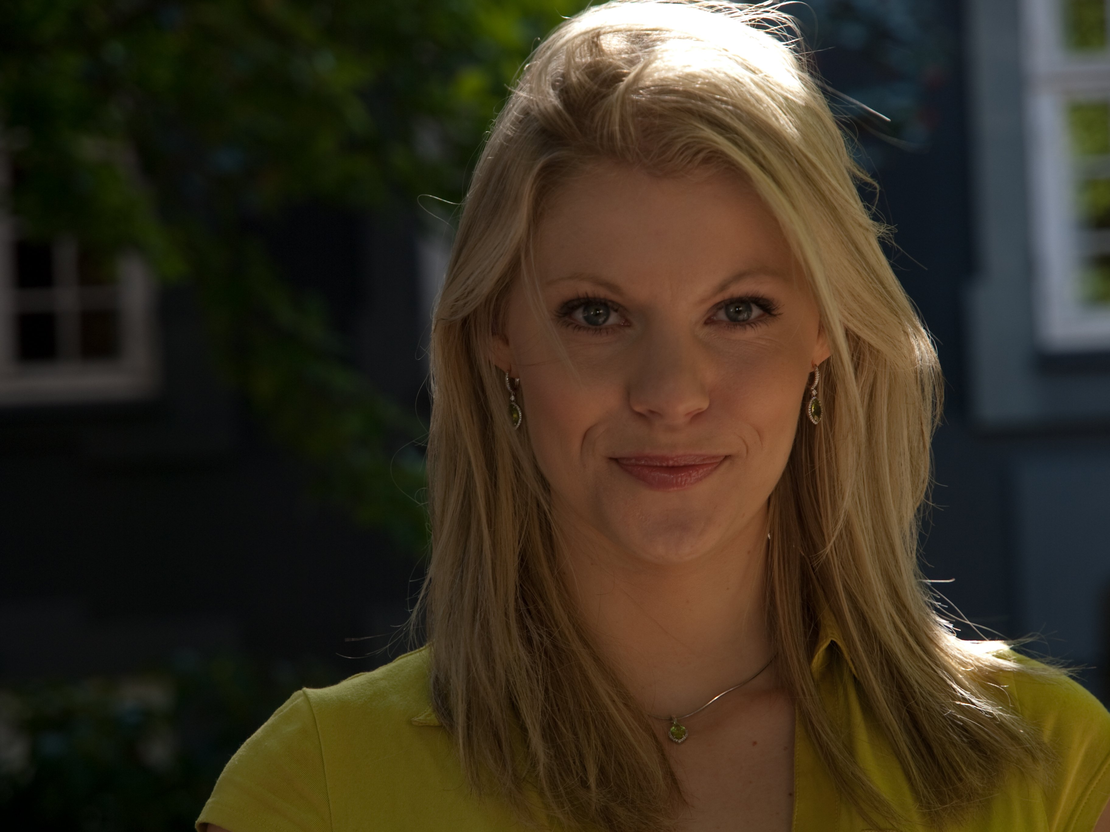 1 ØRE FOR DINE ØREN - Thea Friborg har til dato markedsført Det Naturvidenskabelige Fakultet for en million mennesker for 10.000 kroner. I en markedsføringssammenhæng er det nærmest gratis