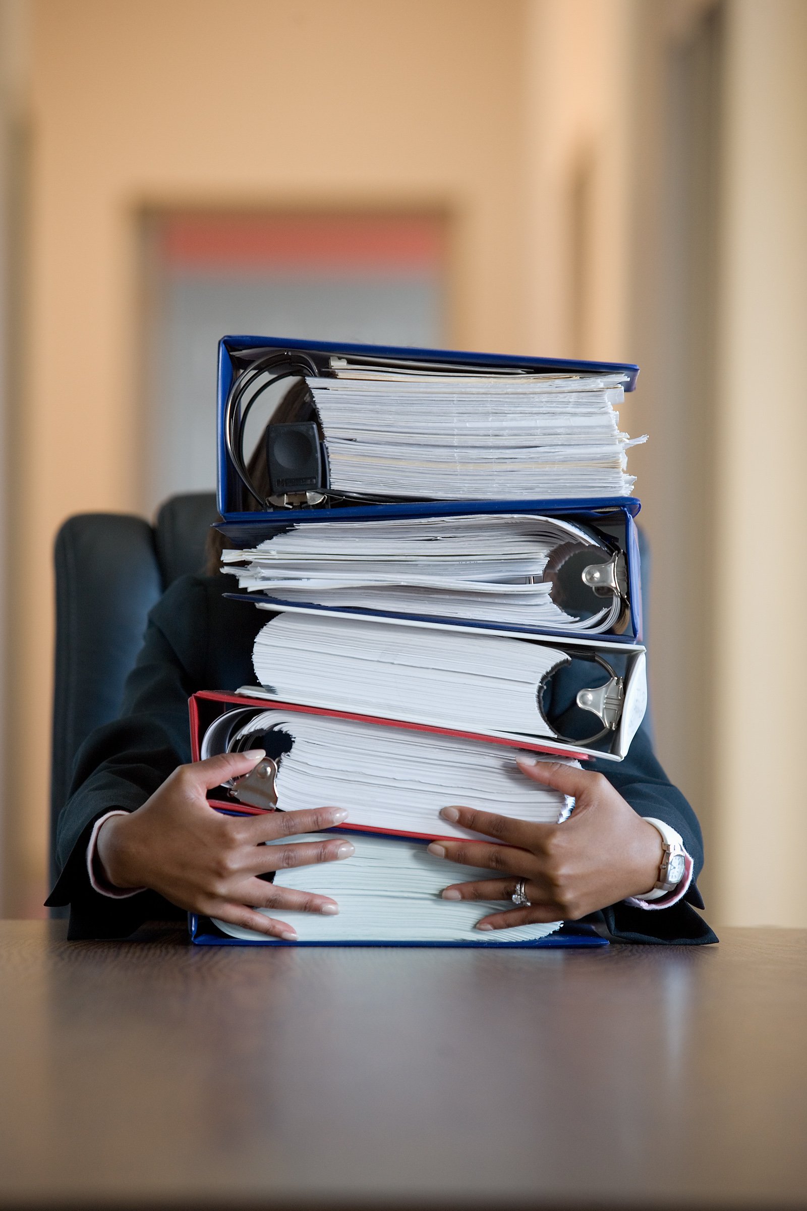 Arbejdsmiljøgrupperne er med til at træffe beslutninger om alt lige fra indkøb af kontorstole og borde til byggeprojekter til milliarder