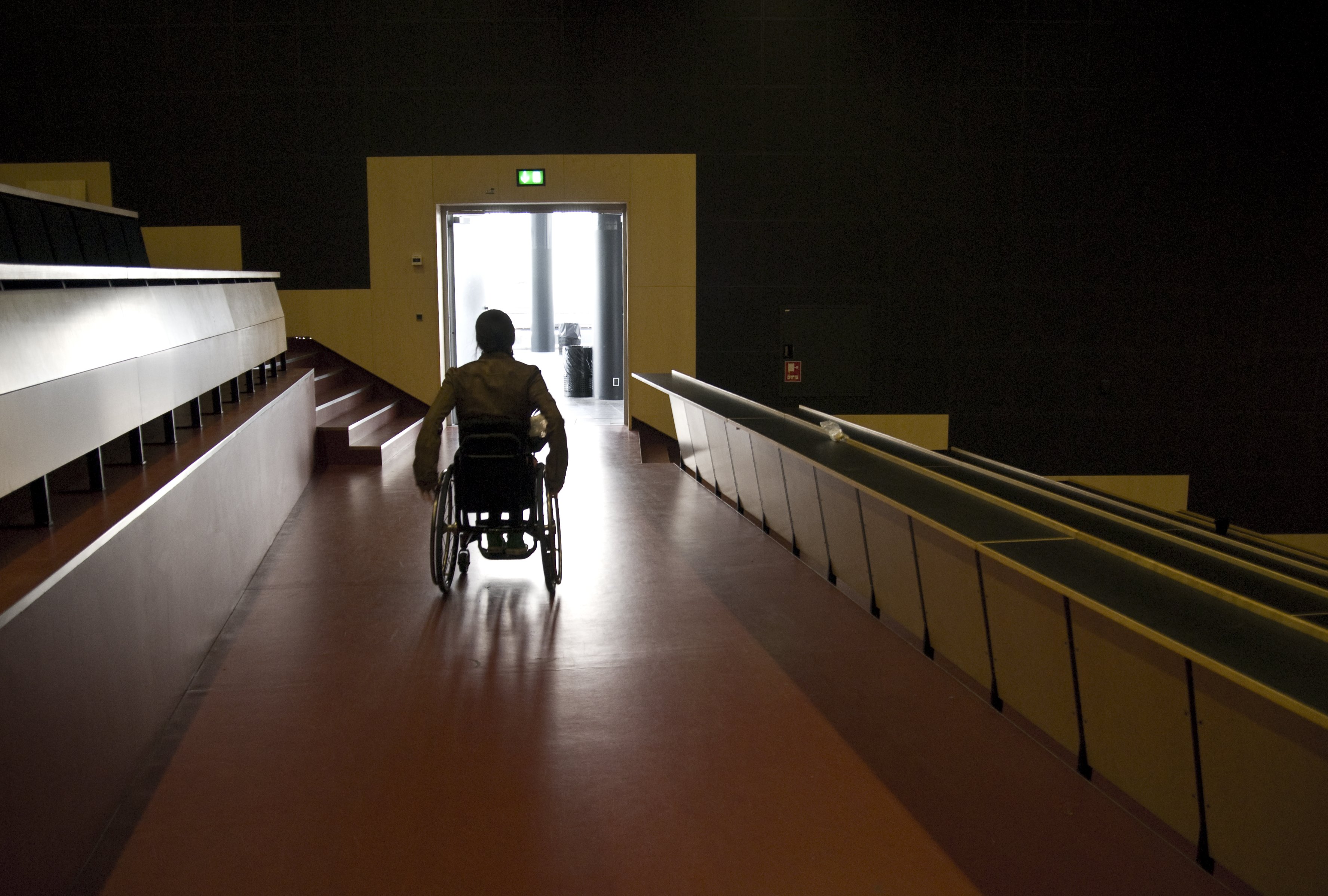 OPLYST - 21-årige Isabella Leandri-Hansen fra Statskundskab er en af 3.000 studerende med handicap, som universiteterne, studerende såvel som ansatte, ifølge DSF bør blive klogere på.