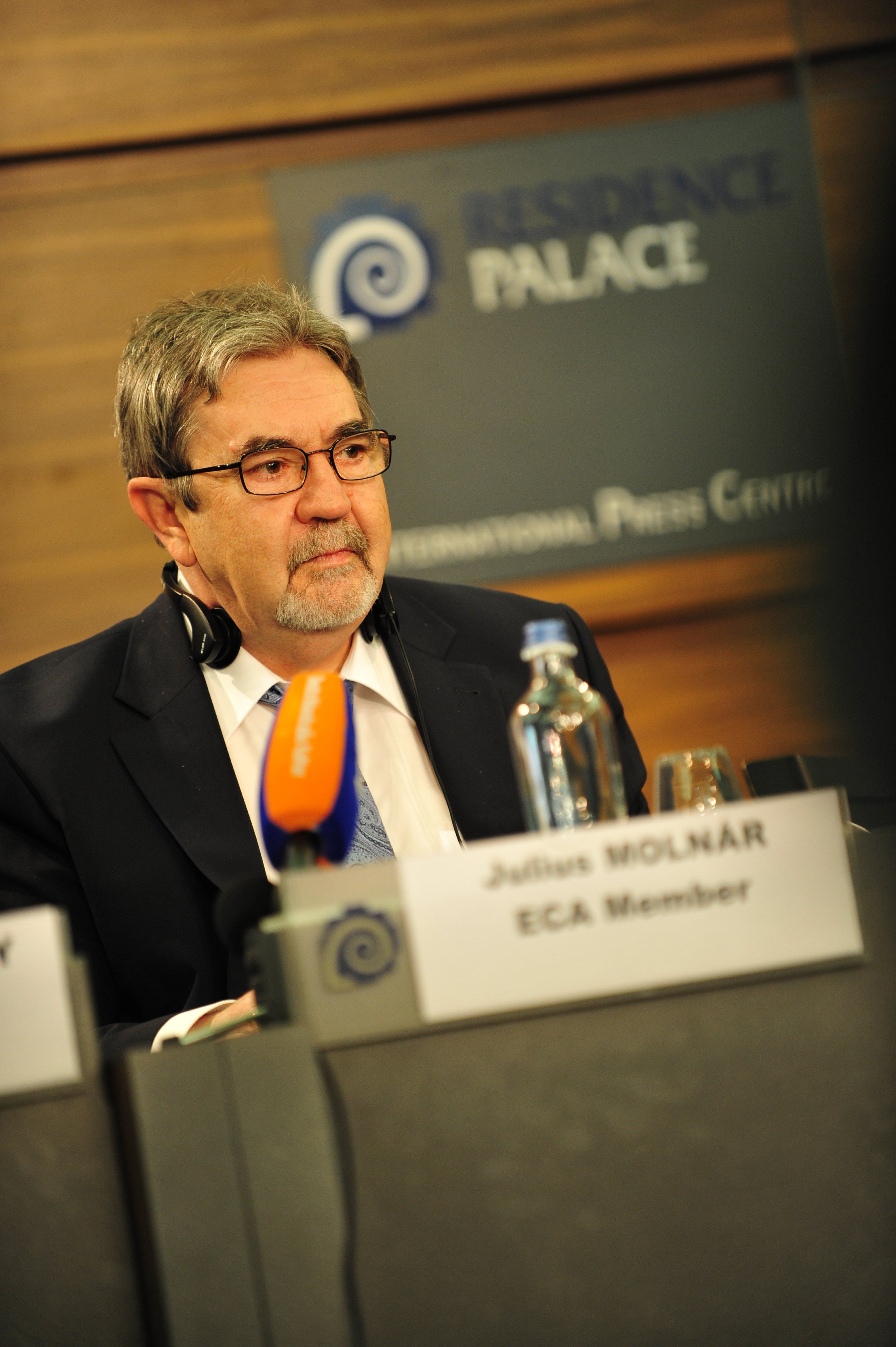 Mr Július Molnár of  EU spending watchdog the European Court of Auditors speaks at a press conference 