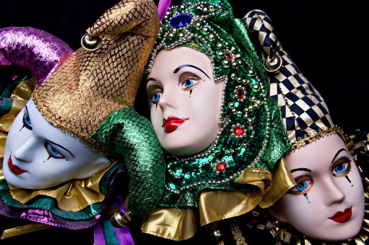 TALENDE DUKKER - Universitetsavisens analytikerhold spår om den universitetspolitiske fremtid. Får de ret? Hvem tjekker den slags?