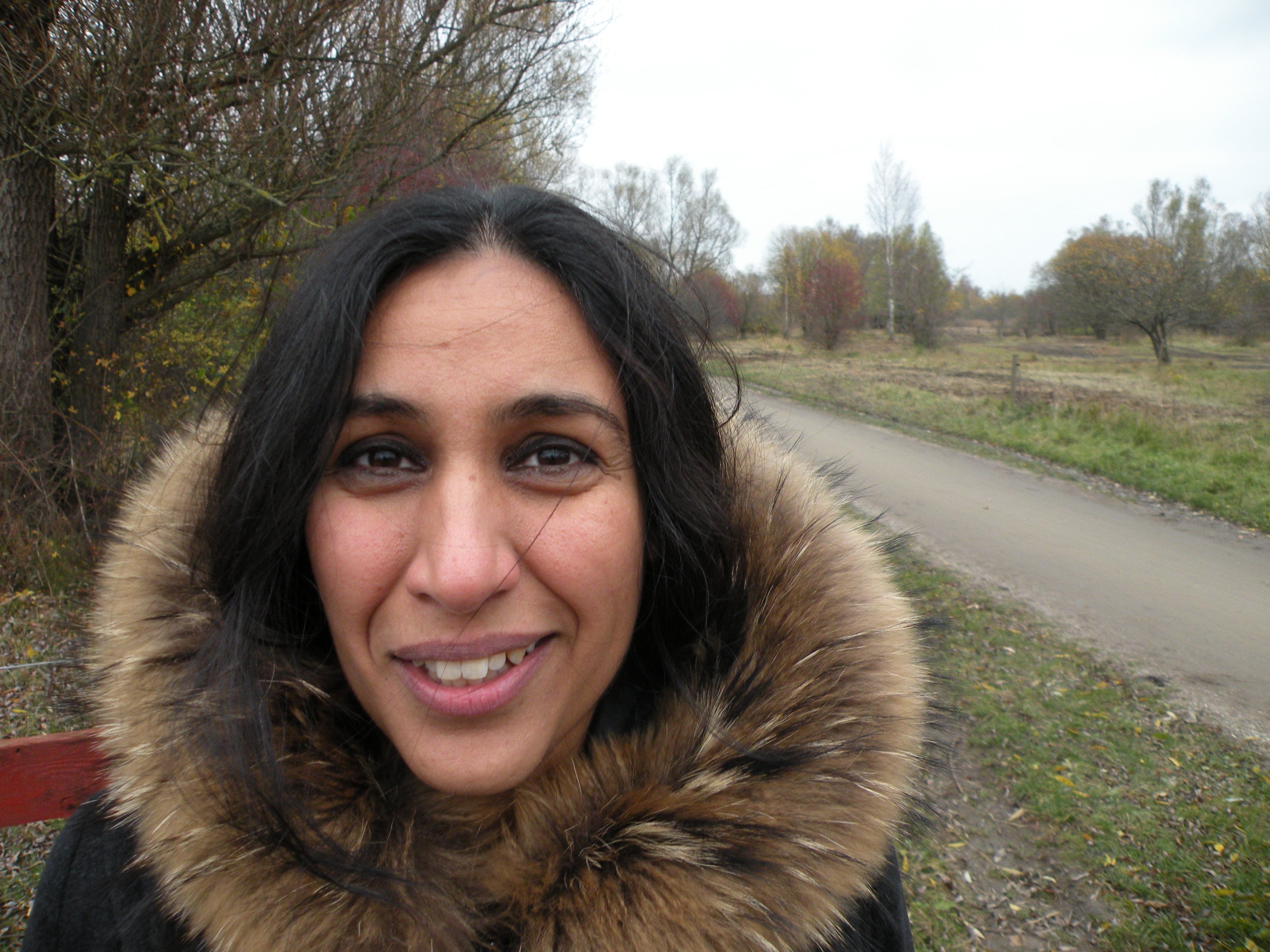 ASIENFORSKER - Ravinder Kaur på Amager Fælled, lige ved siden af det nye Centre of Global South Asian Studies.