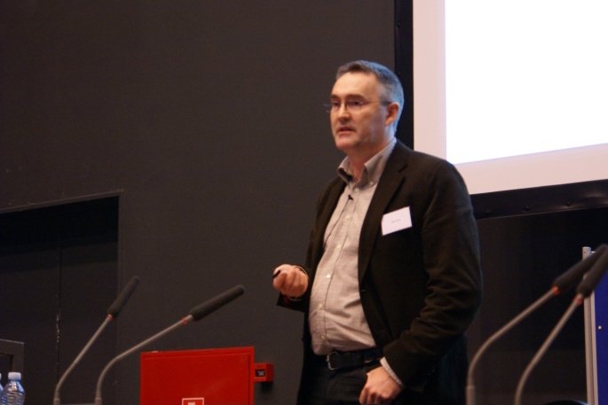 Video material shows that Swedish students aren't as good at learning in English as they say they are. John Airey presenting his results