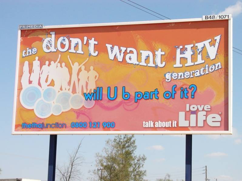 WORLD AIDS DAY - Bjarke Oxlund har set nærmere på den sydafrikanske regerings forsøg på at vende en katastrofal udvikling med andre midler end blot hvidløg.