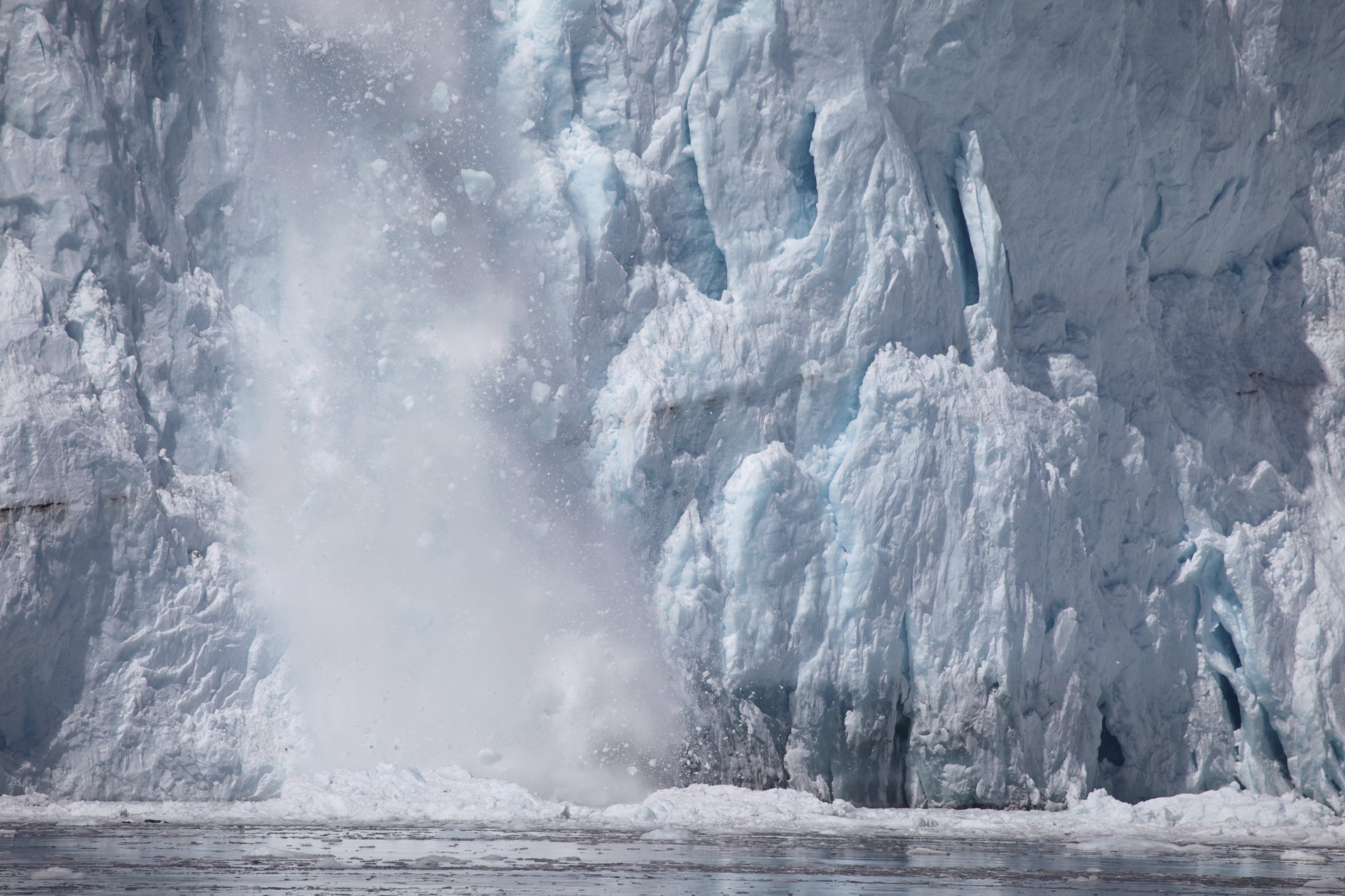 NEDSMELTNING - Klimaet skal reddes, og det skal gå meget hurtigere, end vi forestiller os, lyder det fra Hans Joachim Schellnhuber. Han taler sammen med KU's største klimaprofiler ved et seminar mandag