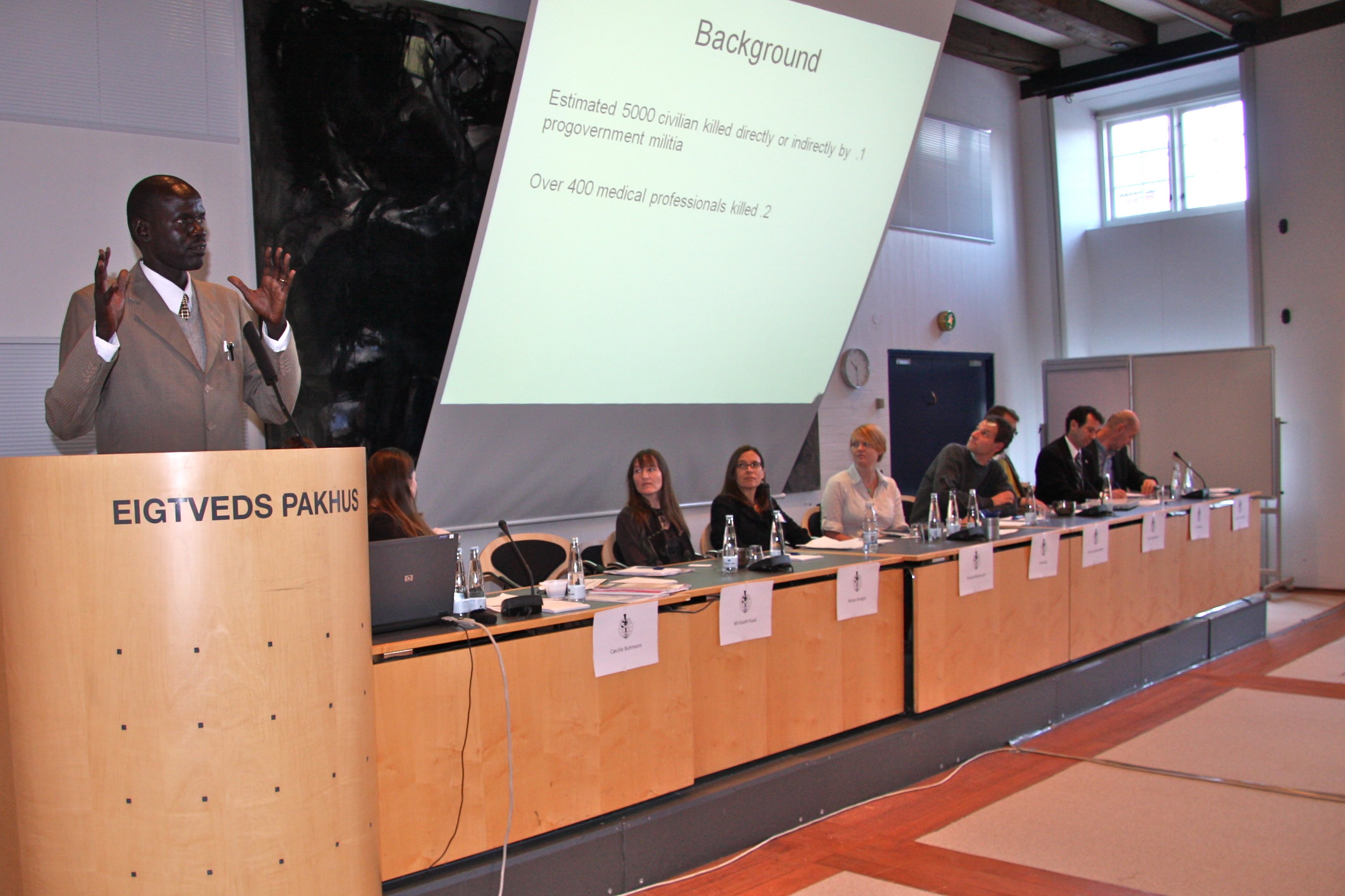 Bill Kueil, a doctor from Southern Sudan gives an eyewitness account at the Global Response 2010 conference