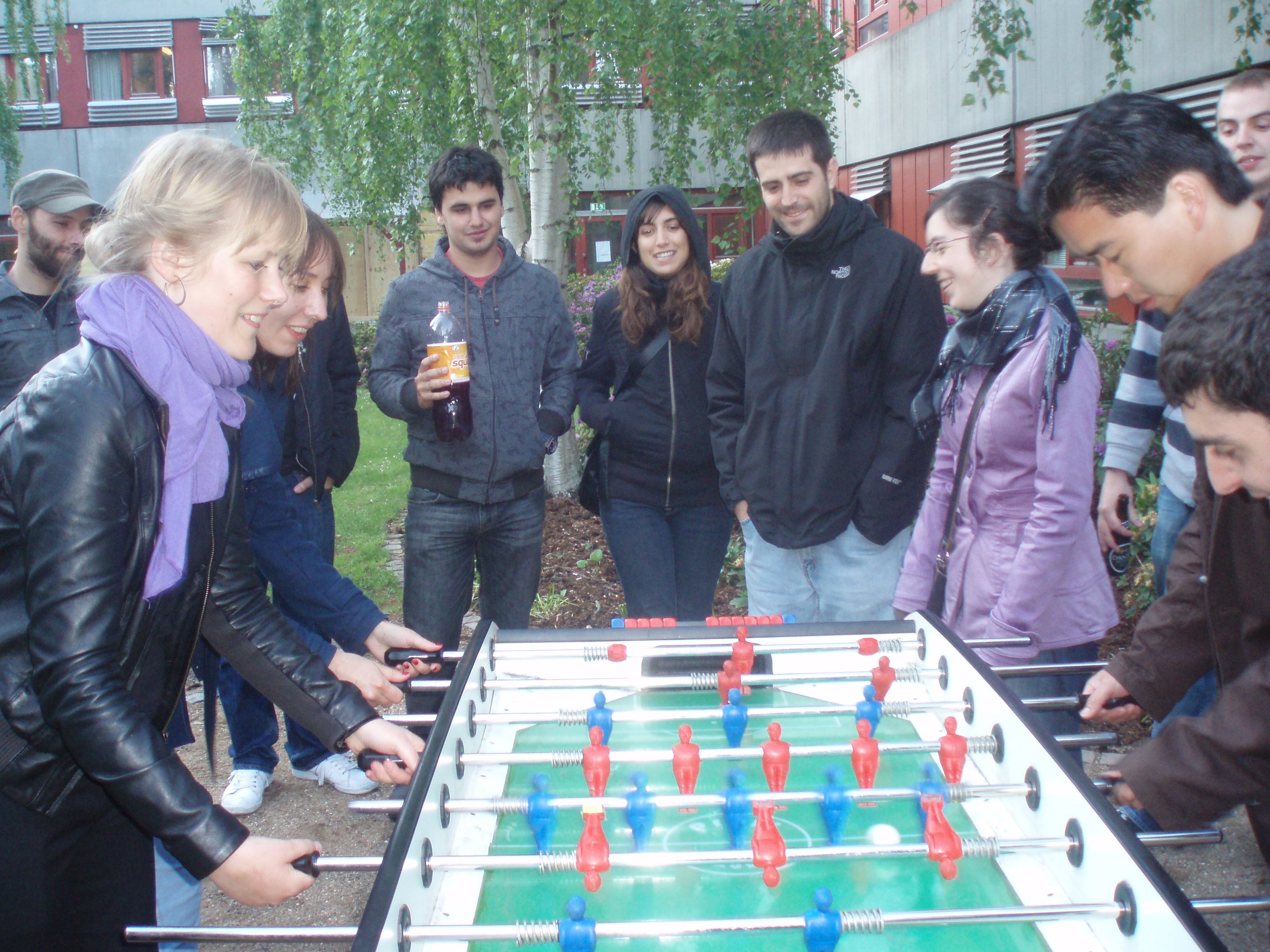 Playing table football is an international pastime, and a good way to get to know Danish mentors and other mentees alike