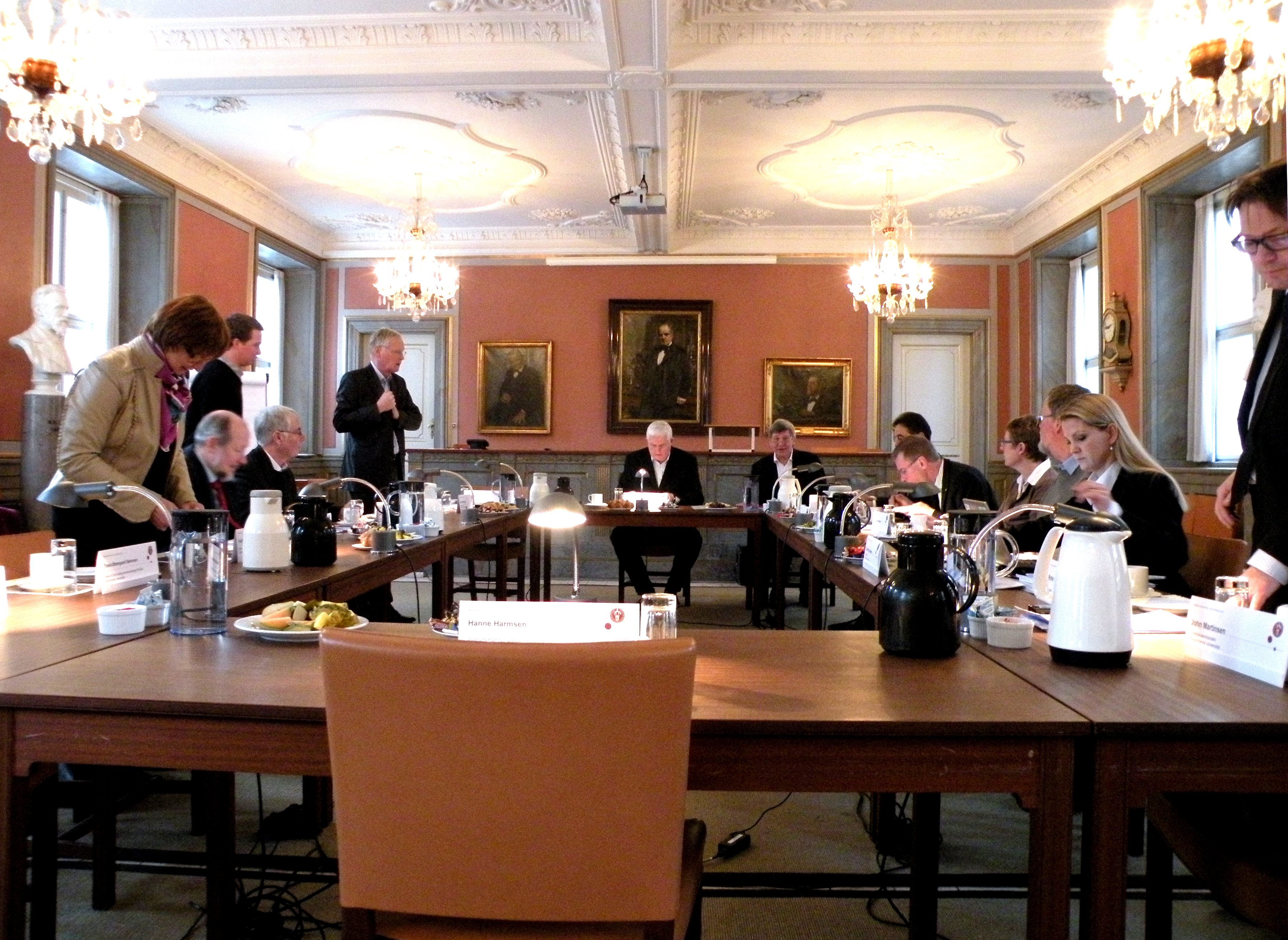 STATUS - Rektor gav tirsdag Københavns Universitets bestyrelse en status over, hvor mange, der reelt mister deres job som følge af den igangværende sparerunde.