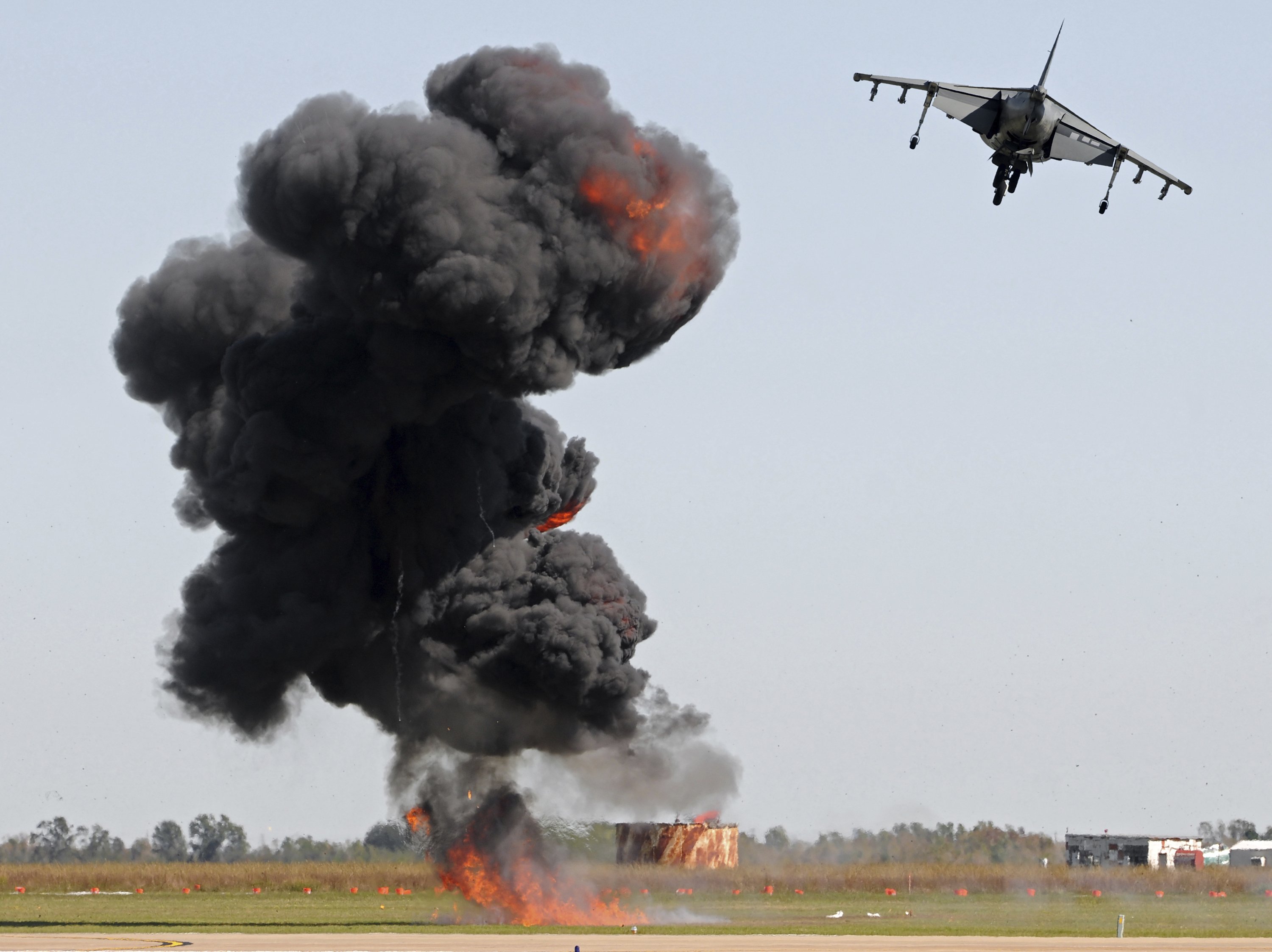 MILITÆRANALYSE - Hvad skal vi stille op mod pirater? Hvad skal danske soldater foretage sig i Grønland om 20 år? Hvilket militært isenkram er bedst value for money? Det er den slags spørgsmål, der optager KU's nye militære forskningsenhed.