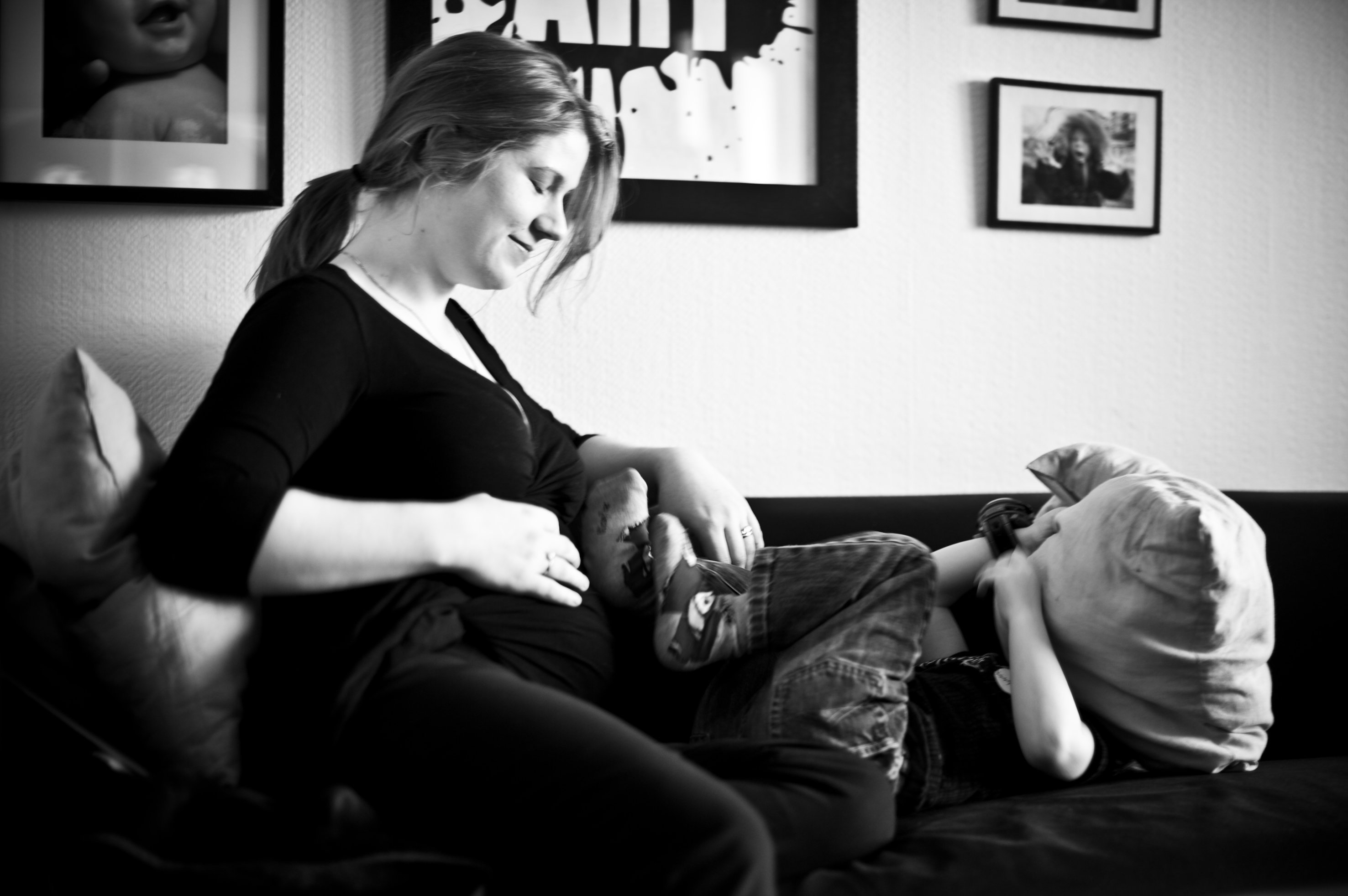 I KLEMME - Deborahs historie viser, hvordan enlige forsørgere på barsel kan opleve en hård økonomisk nedtur