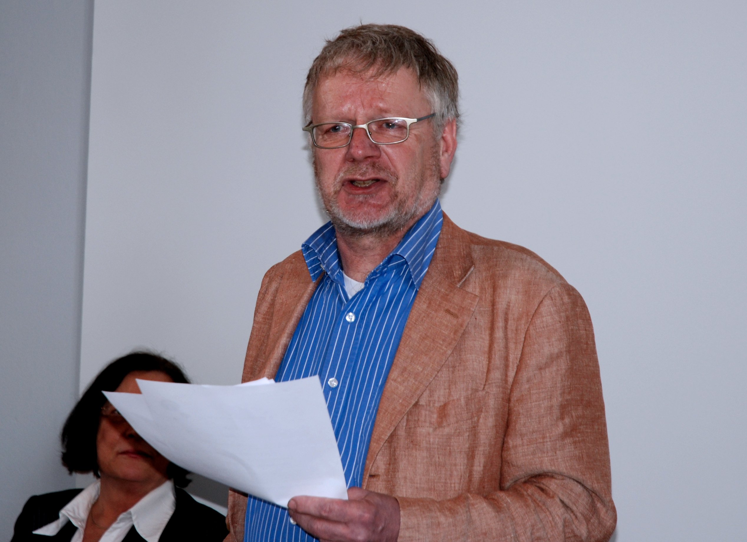 FARVEL - Jakob Lange holder afskedsforelæsning i Brandesauditoriet.