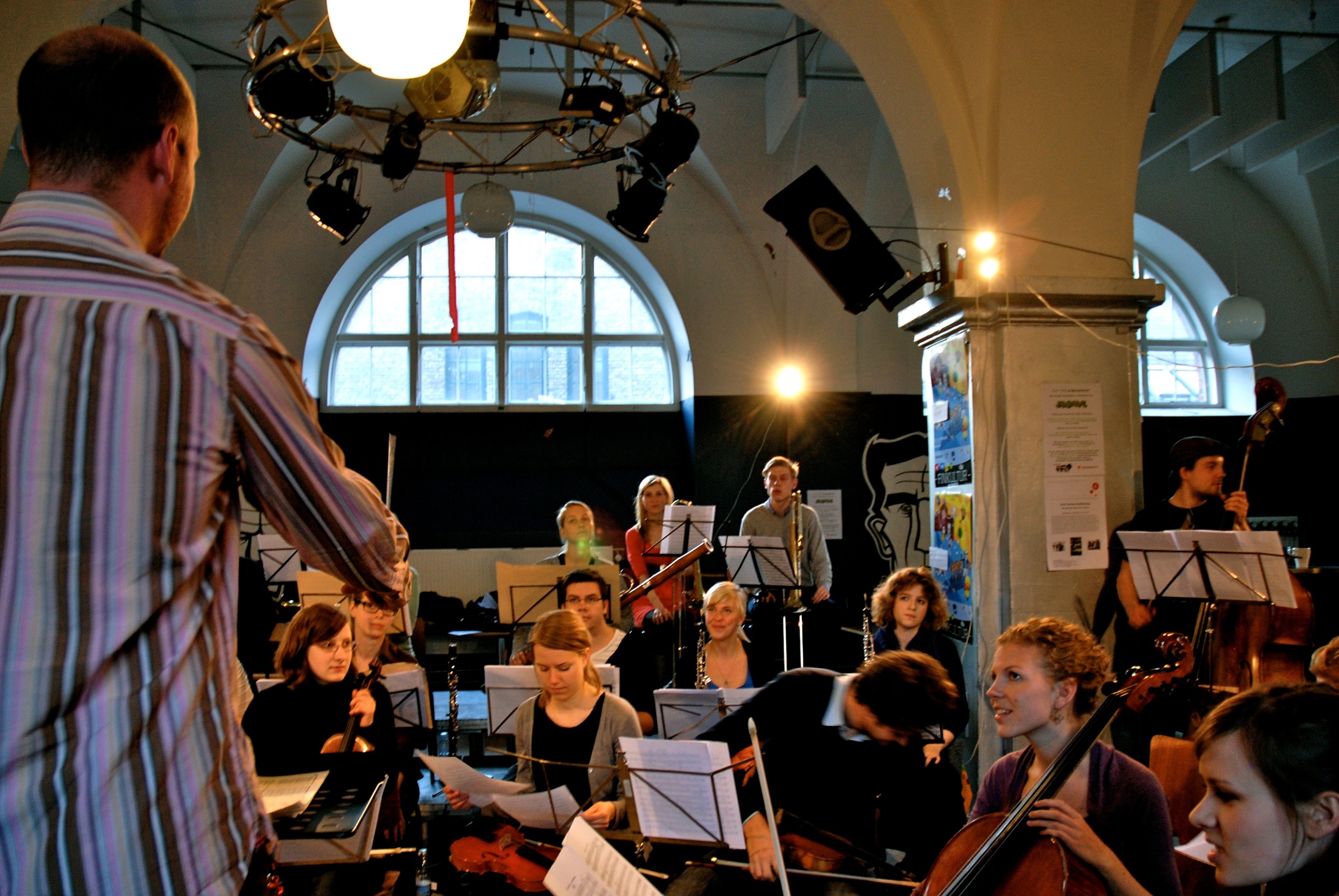 We didn't manage to sneak any pictures from the concert 8 May, but this is from an earlier rehearsal