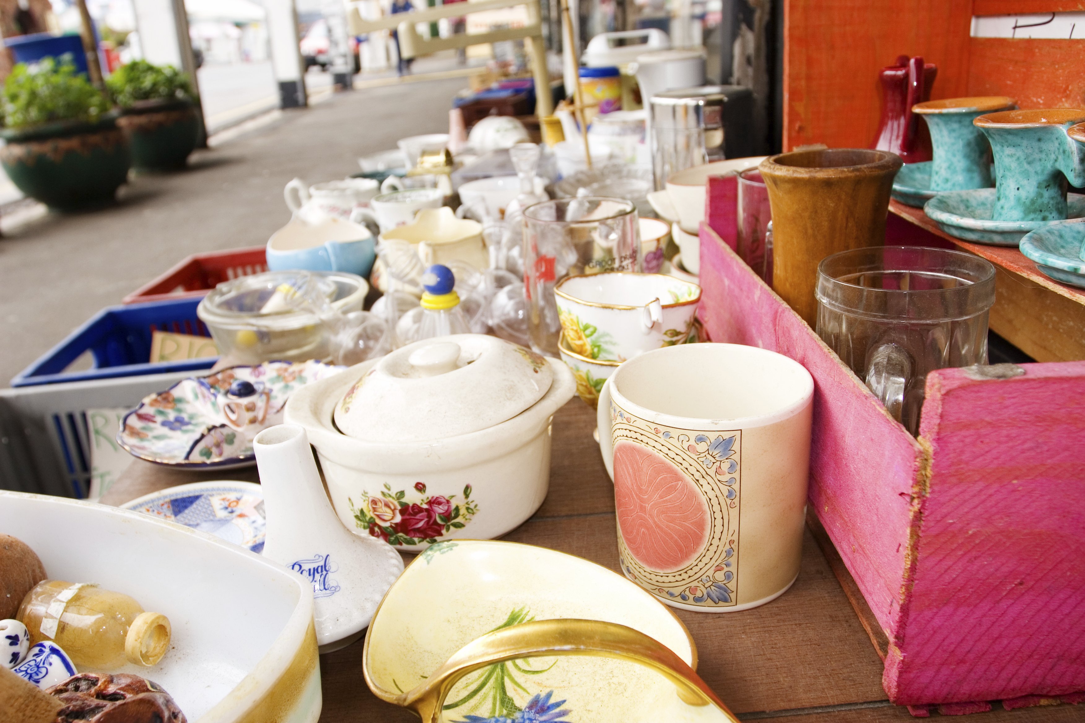 Organise your own yard sale and turn your junk into hard cash