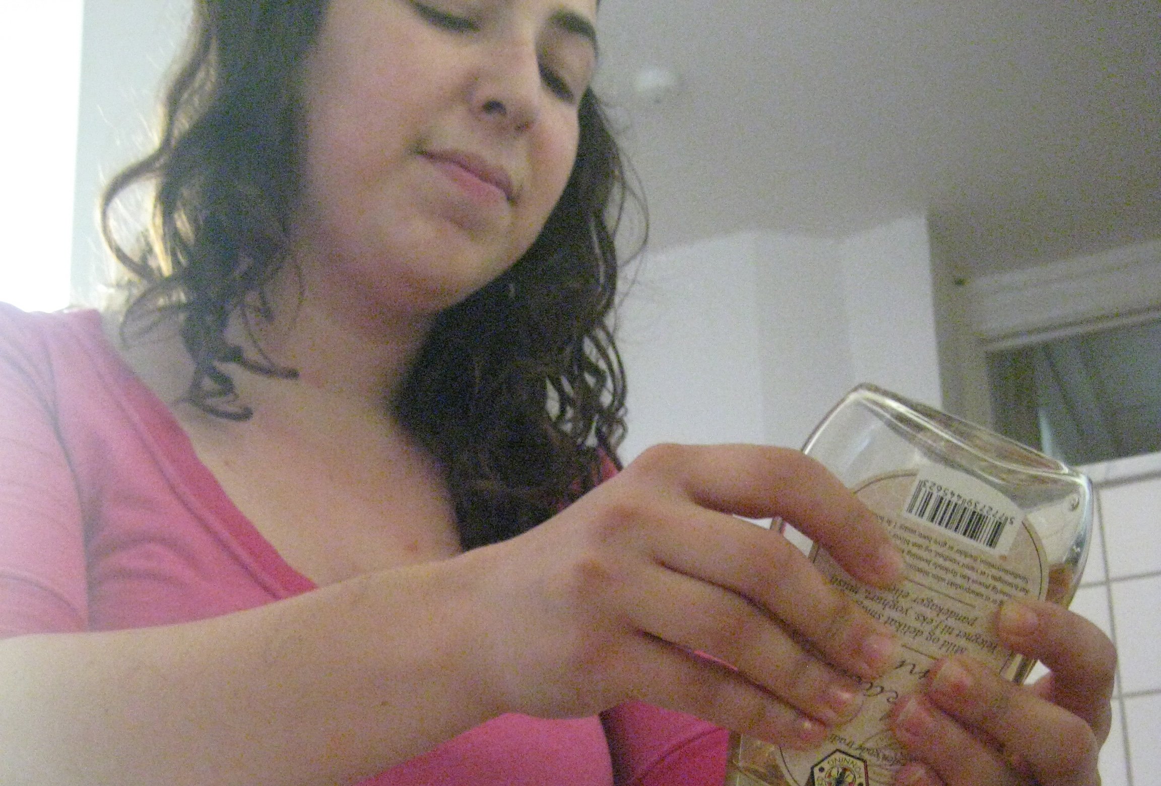 Jenny Cohen prepares apples and honey, a dish her family typically shares during the Jewish high holidays