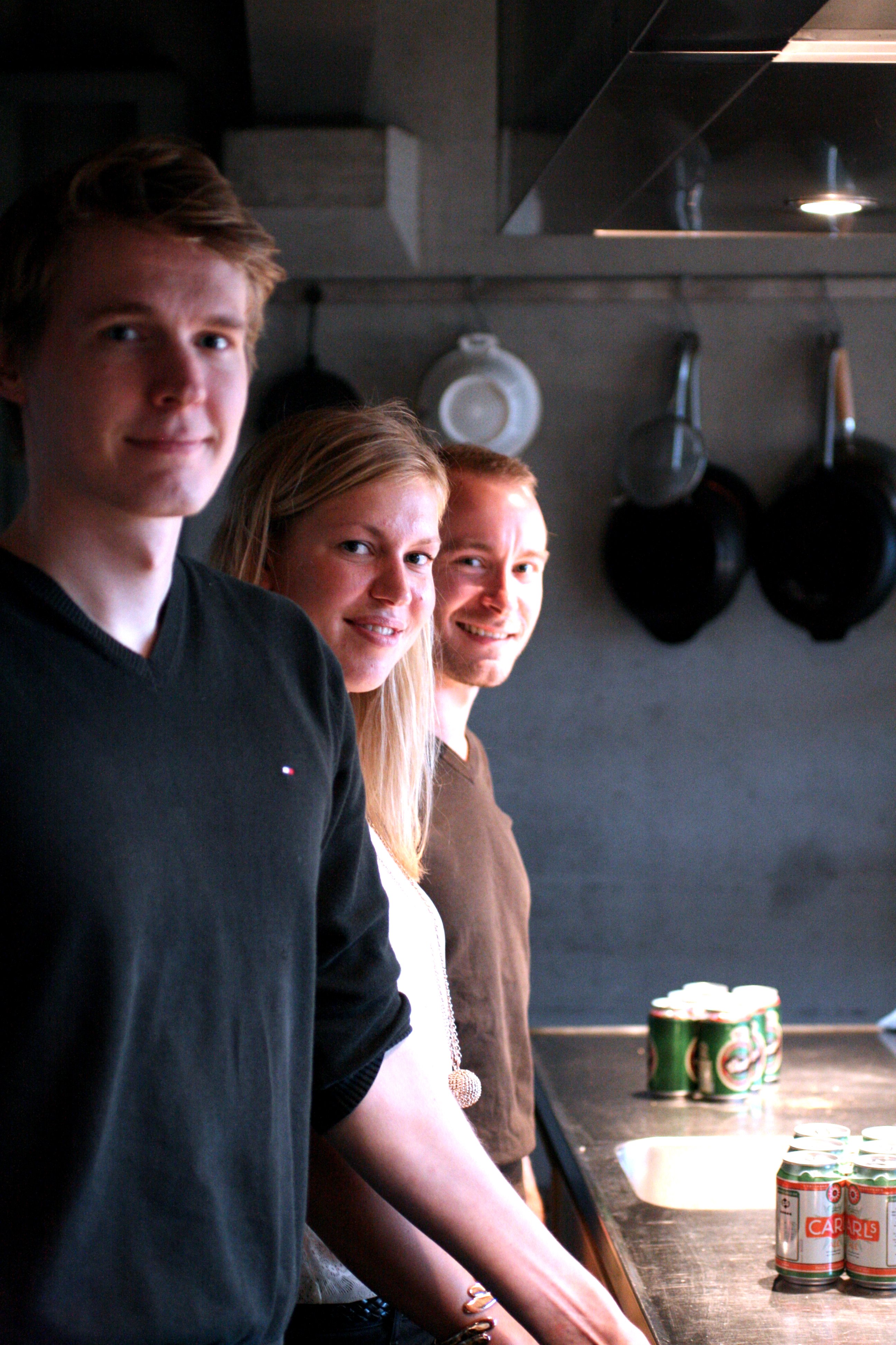 GOURMANDER - De Tre Kokke hjælper både Henrik Boserup og koteletten til comeback. Her fra venstre er det Stephan Frisendal, Julia Adolphsen og Henrik Sturtzel.