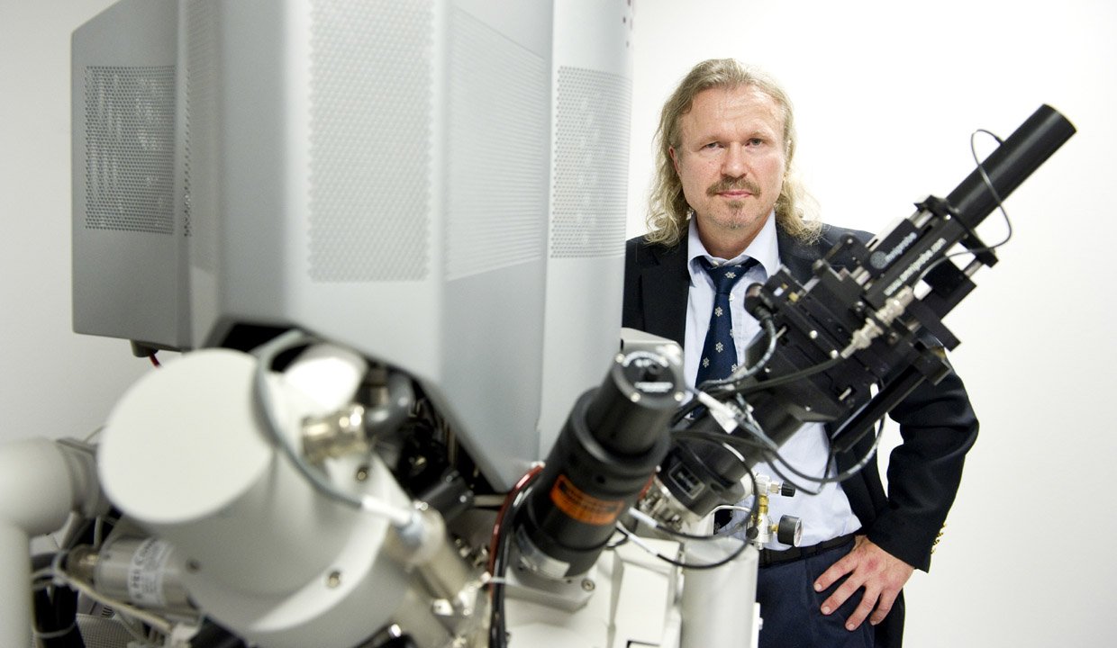 LEDER - Klaus Qvortrup, professor og en vigtig drivkraft bag det ny Forskningscenter for integreret mikroskopi, CFIM, på Panum.