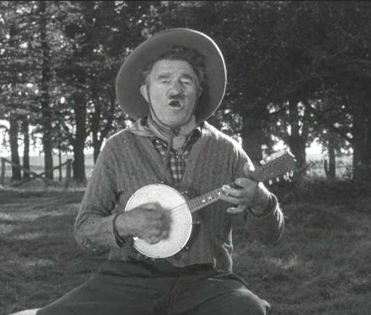 VOLAPYK? - Skuespilleren Peter Malberg var berømt for at kunne aflire samtlige danske dialekter i én film. Forskere fra KU giver dem kunstigt åndedræt.