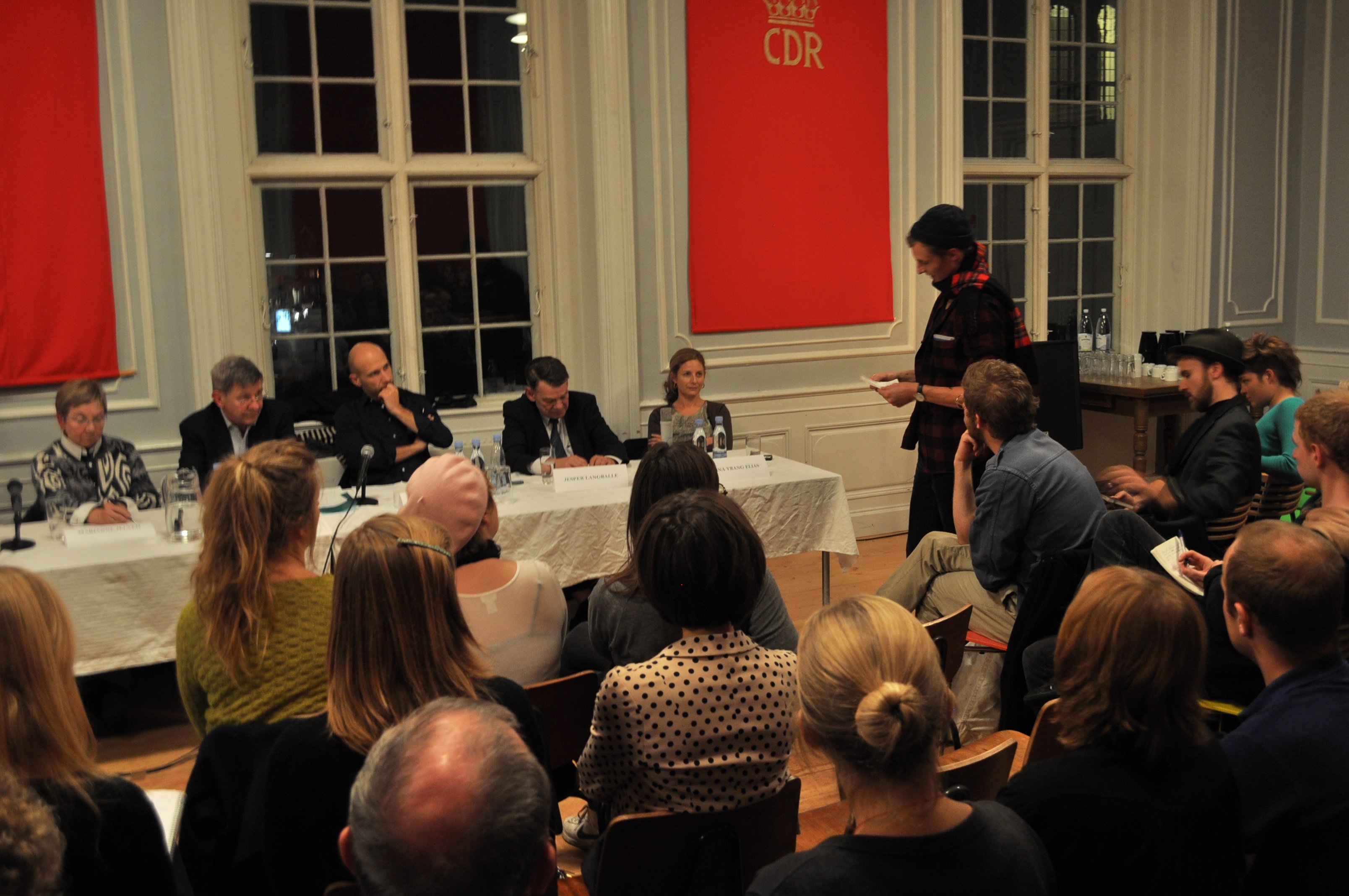 DEBAT - Økonomien var i fokus, da Regensen holdt debat om universitetsværdier. Penge kan de fleste blive enige om, at der er for få af.