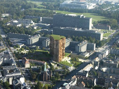 MEDICINALSK SKYSKRABER - Arkitektfirmaet C. F. Møllers vinderforslag består af fire lave bygninger, som danner base for et forskertårn i 16 etager plus kælder. Bygningernes facader er tilpasset det eksisterende Panums farver og materialer.