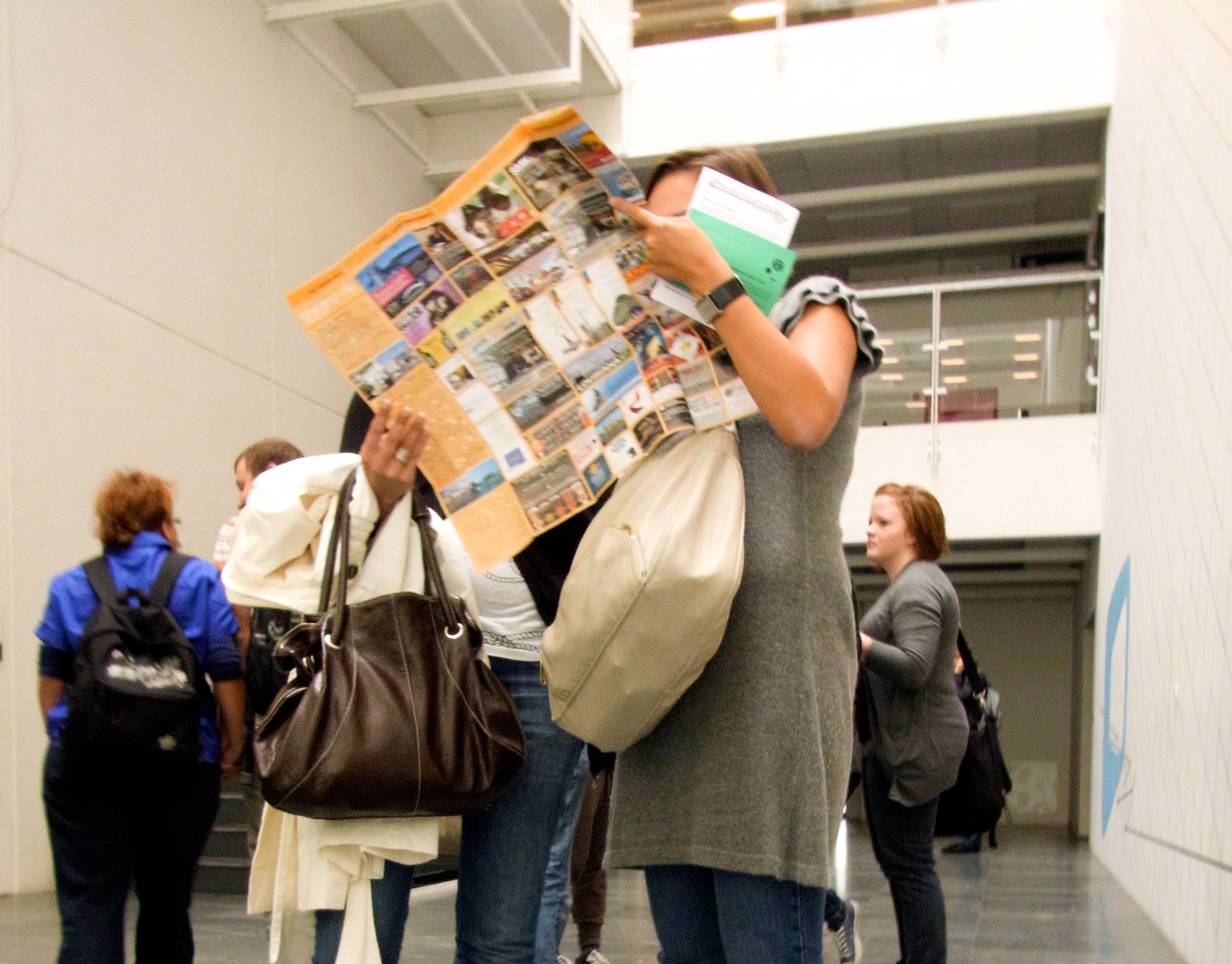 Finding your bearings in a new city can take a while. Read our guide and you will be cycling around like a Dane in no time!