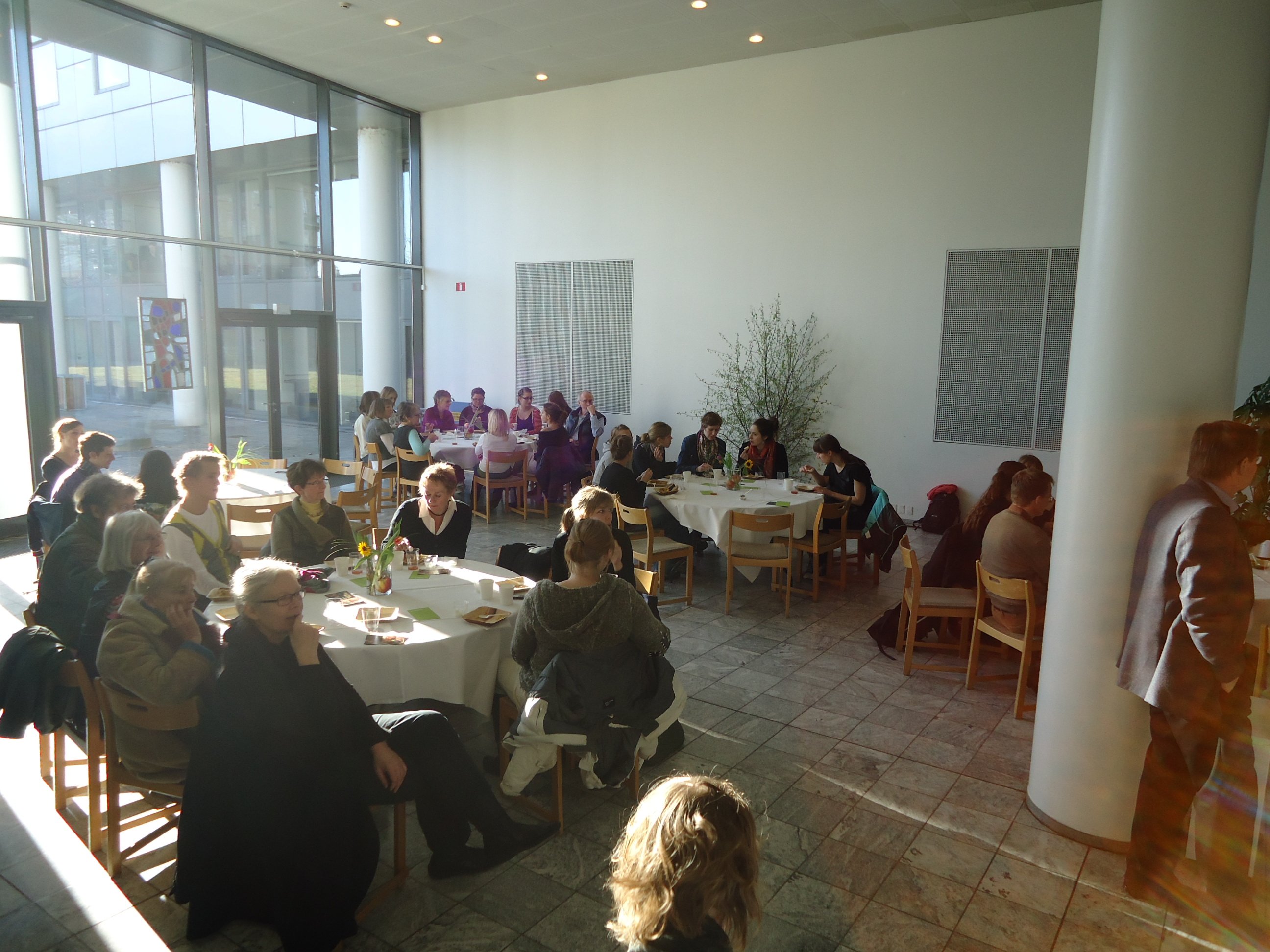 The early birds all got seats.