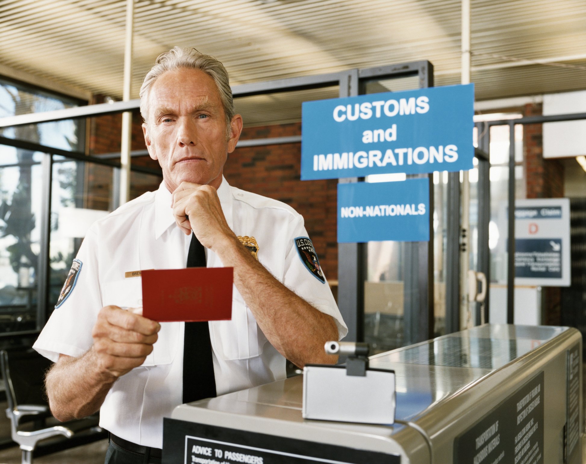 VENT - Det er bestemt ikke blevet lettere at komme til Danmark, konkluderer chef for International Staff Mobility på KU, Vivian Tos Lindgaard og stiller sig udenforstående overfor, hvorfor man skal gøre det besværligt for de skarpeste hjerner, at komme ind i landet. 