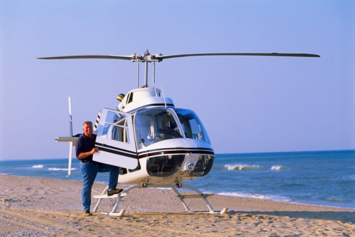 HELIKOPTERBLIK - Et nyt mandepanel vil hæve niveauet for ligestillingsdebatten, tænker områdets minister Lykke Friis.