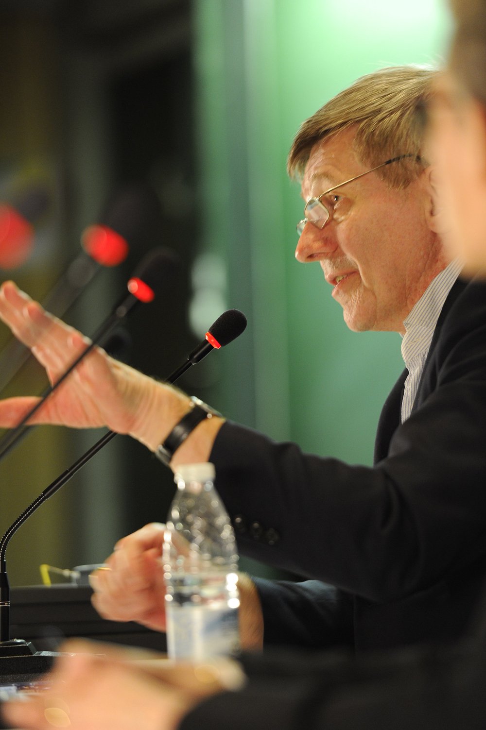 KONSEKVENSER - Rektor Ralf Hemmingsen vil indføre en studenterombudsmand, som skal forbedre retssikkerheden for studerende generelt og forhindre en gentagelse af den behandling, som KU gav en studentermedhjælper i Penkowa-sagen. Det er et af flere initiativer, som KU sætter i gang efter Penkowa-sagen.