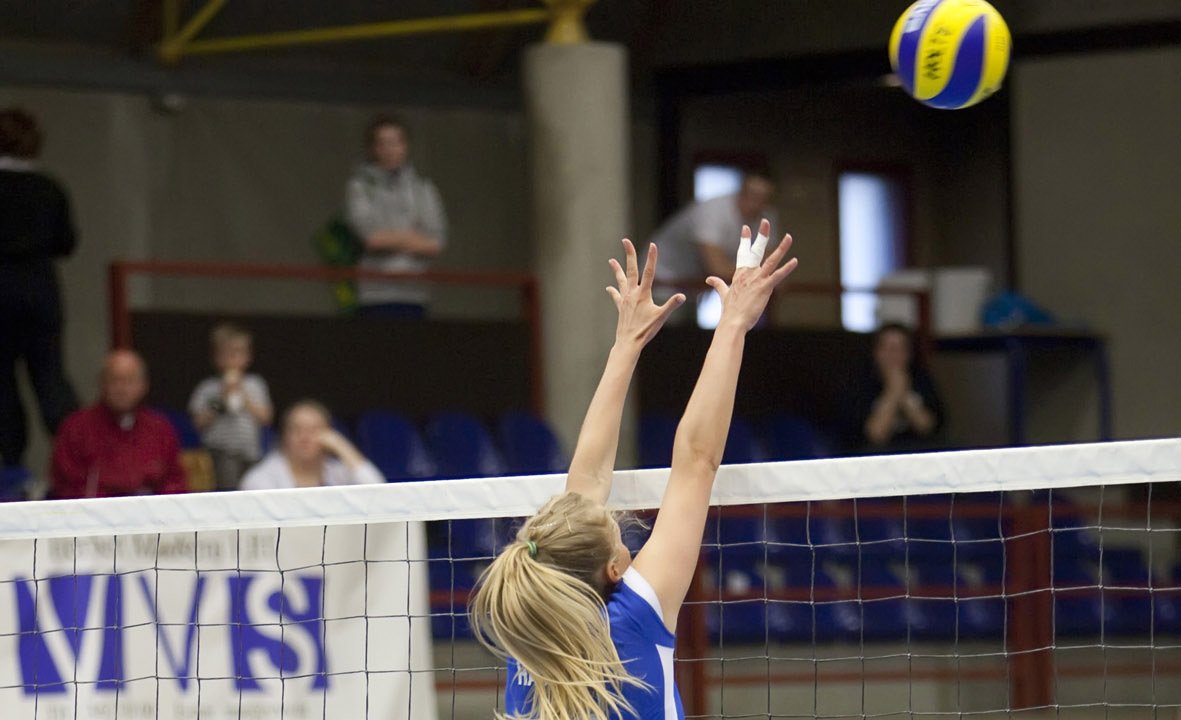 Olympic hopes are alive and jumping, as Anneka Hastings Tuesday fought back from a knee injury