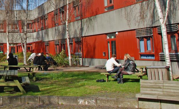 NOSTALGI - Juristerne og teologerne skal bo på gamle KUA, som bliver renoveret inden de to fakulteter flytter ind.