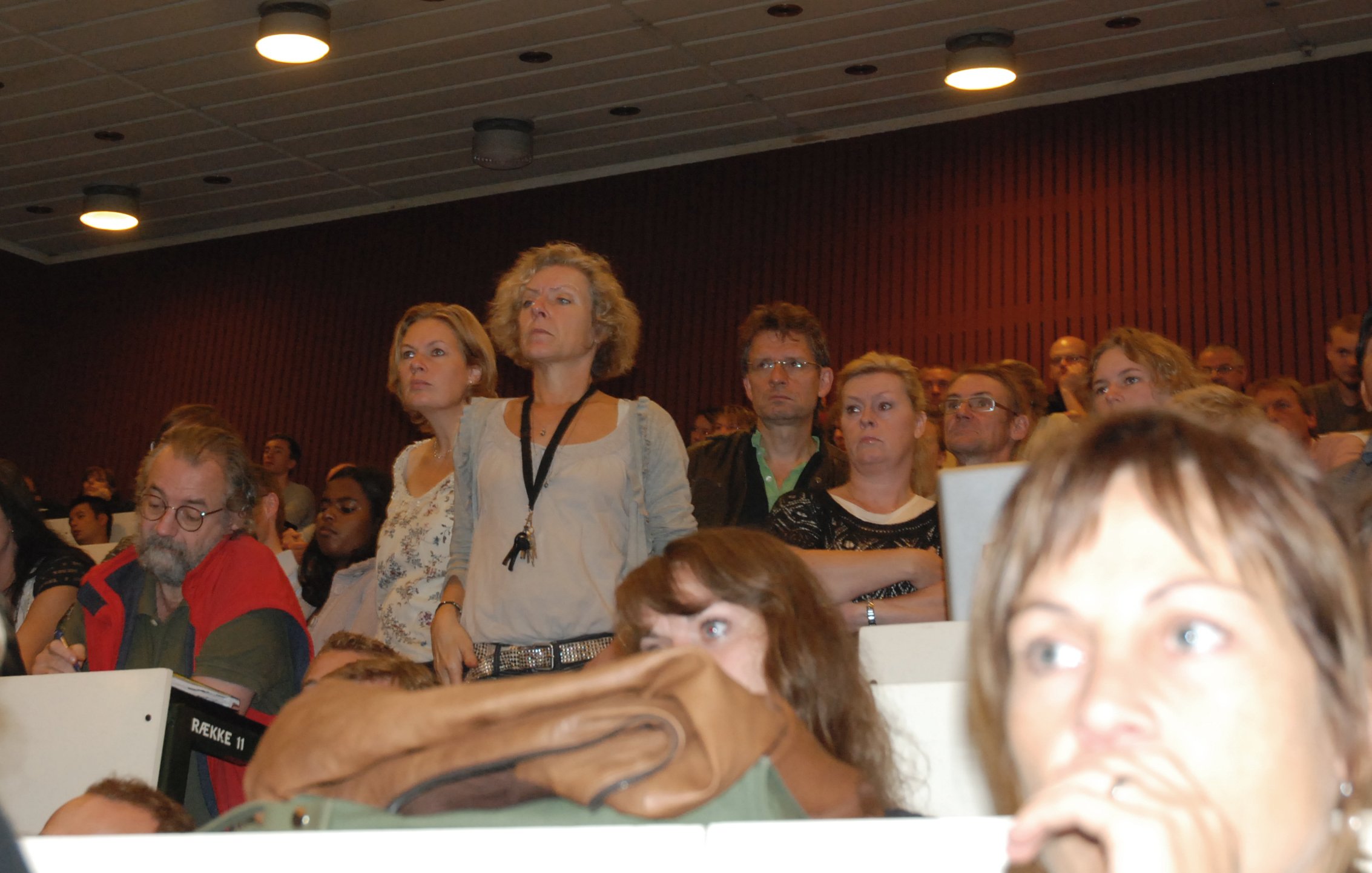 Staff and students from the Faculty of Life Sciences challenge Rector