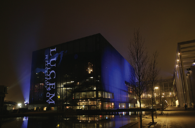 The walls of the DR Concert Hall will be adorned with the uni Latin motto