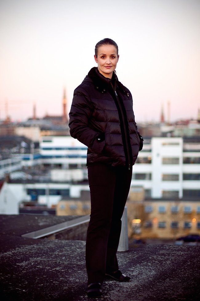 ”Det er lettere at sparke til en, der allerede ligger ned, og der går derfor hurtig blodrus i den slags sager,” siger Milena Penkowa om sin oplevelse af at blive sat i den offentlige gabestok i pressen og dømt på forhånd.