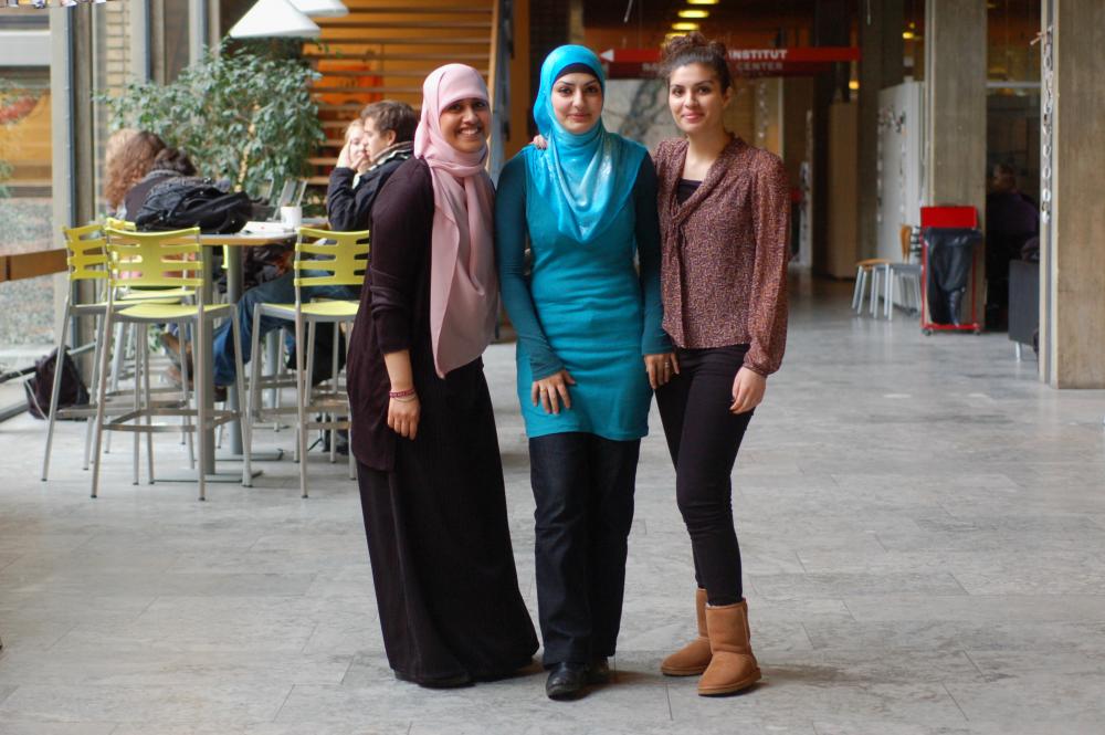 Students from math and chemistry in Copenhagen stare down their competitors from Vienna. See how Vienna retaliates below