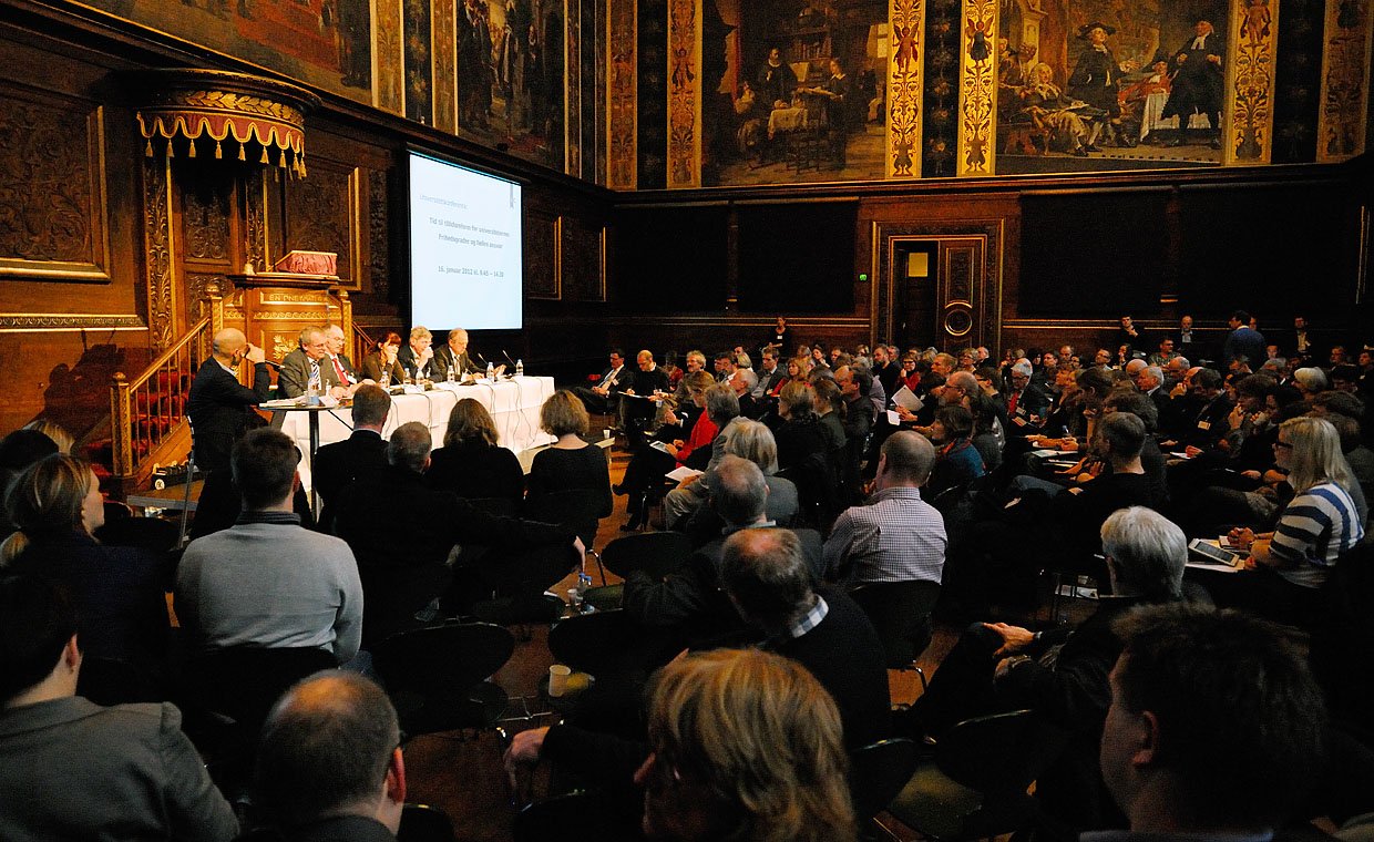 Politicians didn't commit to any long-term funding for Danish universities at the conference in the Ceremonial Hall of the University of Copenhagen