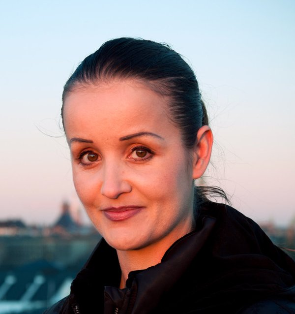 TVIVL - Det har vist sig yderst vanskeligt at finde alle de nødvendige oplysninger i form af laboratorierapporter, vævsprøver og dokumentation for dyreforsøg, som et internationalt panel skal bruge for at kunne afgøre, om hun har gjort sig skyldig i videnskabeligt snyd eller ej.