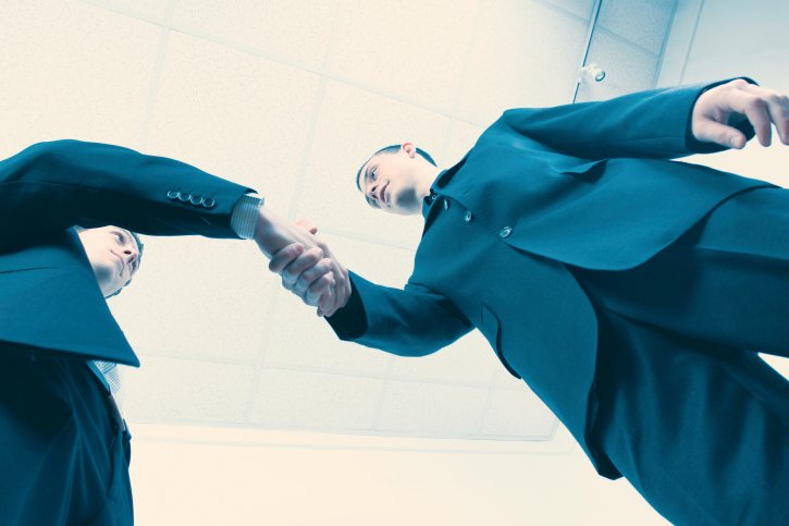 BOSS - Tre nye chefstillinger opslås nu på Det Sundhedsvidenskabelige Fakultet, der nedlagde 66 administrative stillinger ved årsskiftet.