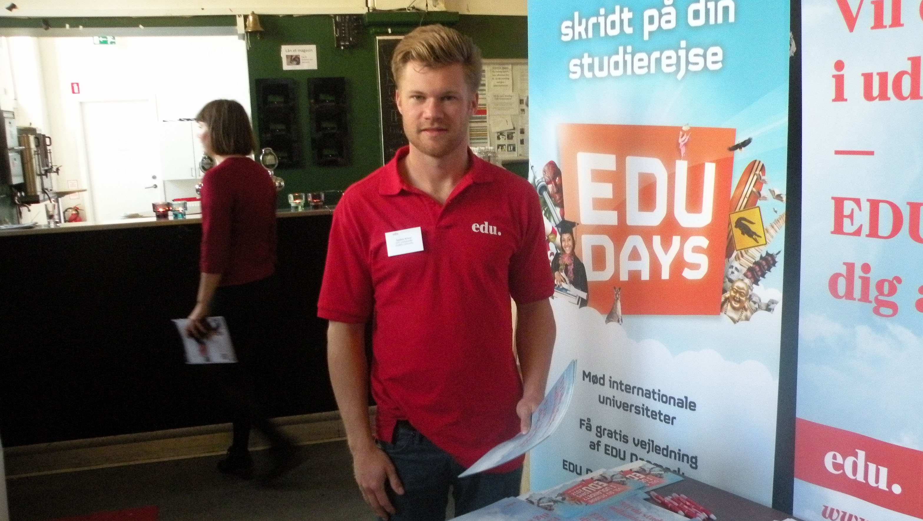Anders handing out flyers to students