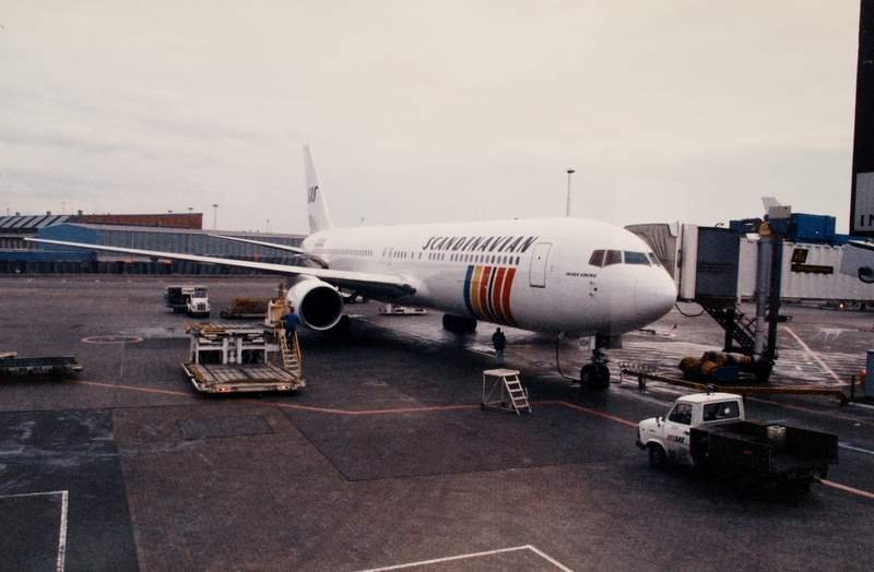 When things were still looking up. SAS B-767 airplane at Copenhagen airport in 1989