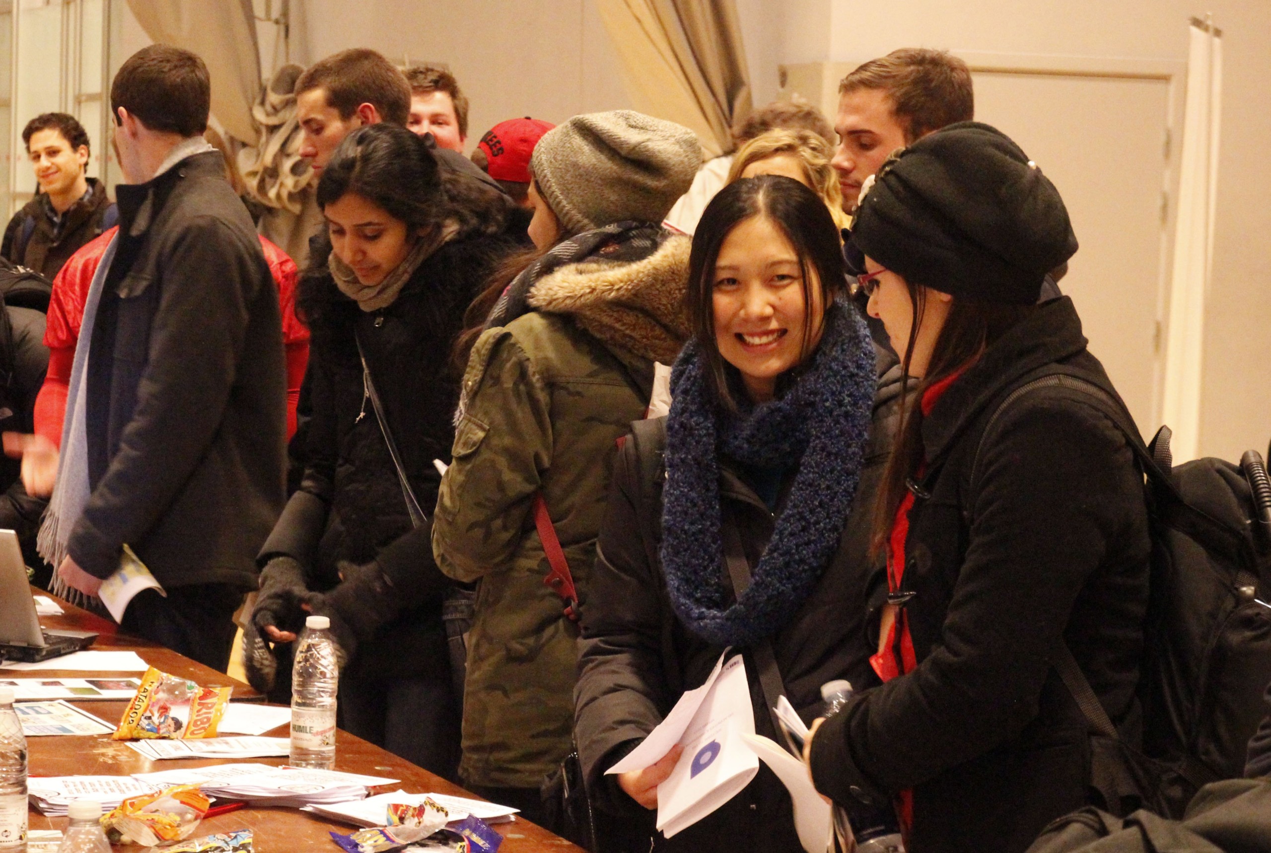 Students from the US escaped the cold weather outside at the DIS Immersion Fair.