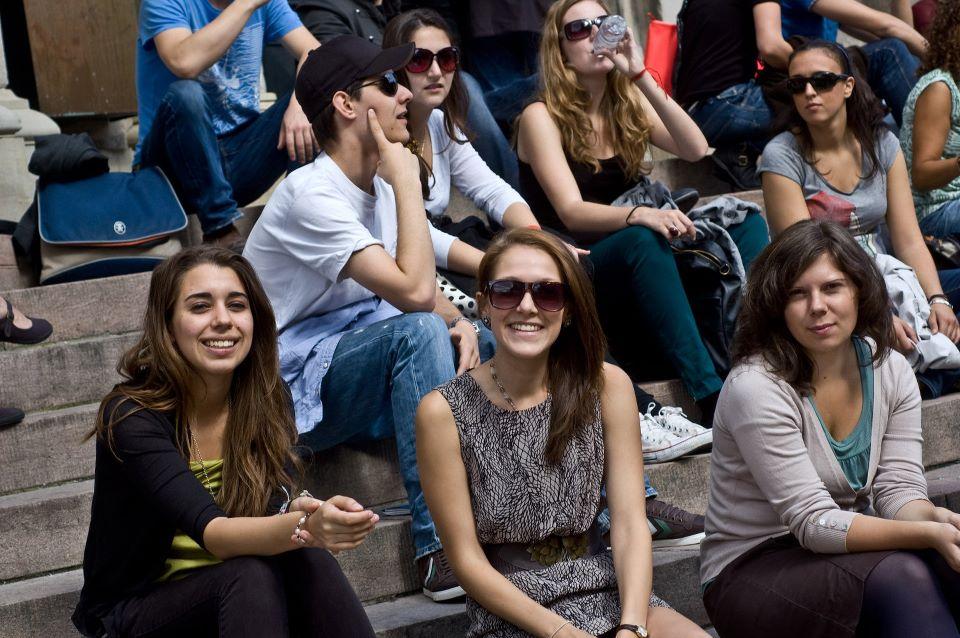 From last year's matriculation ceremony for new international students: Attracting more EU, and non-EU, international students is good for the economy, shows the model.