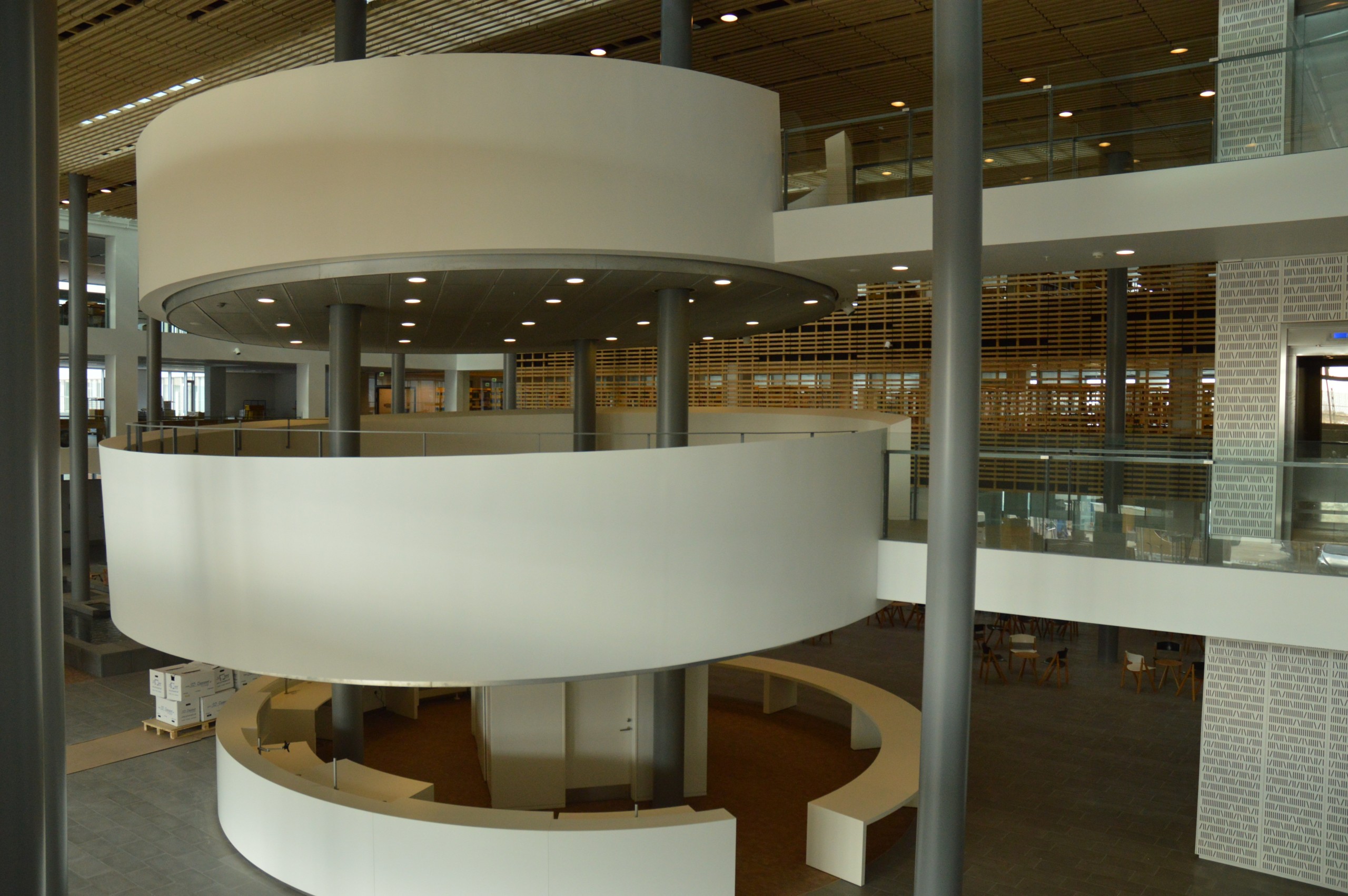 The information centre just inside the main entrance, in between the SAXO and Media, Cognition, and Communication departments.