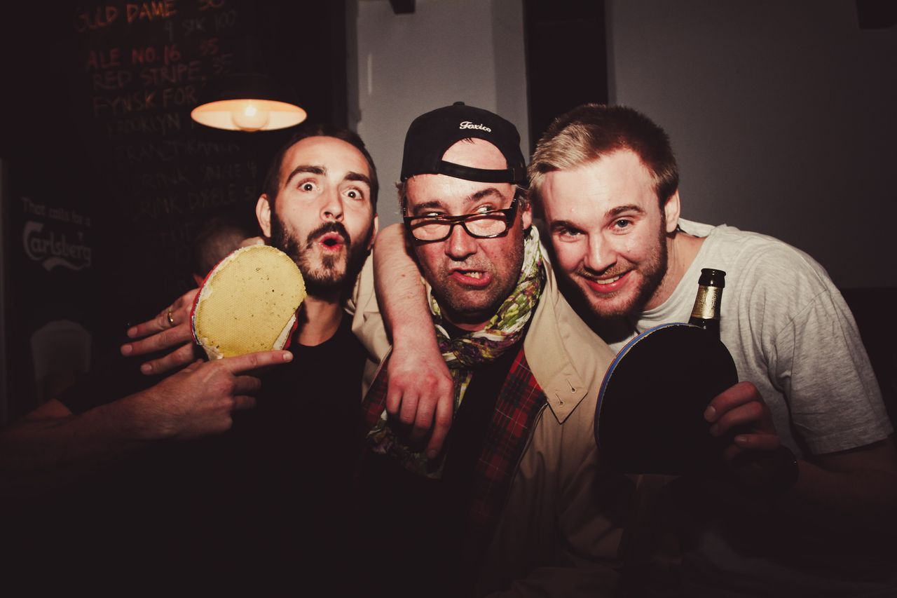 KENDER DU TYPEN - Øvelse 1. Fordel disse tre rundt-om-bordet-entusiaster i bordtennologiens grundkategorier. 