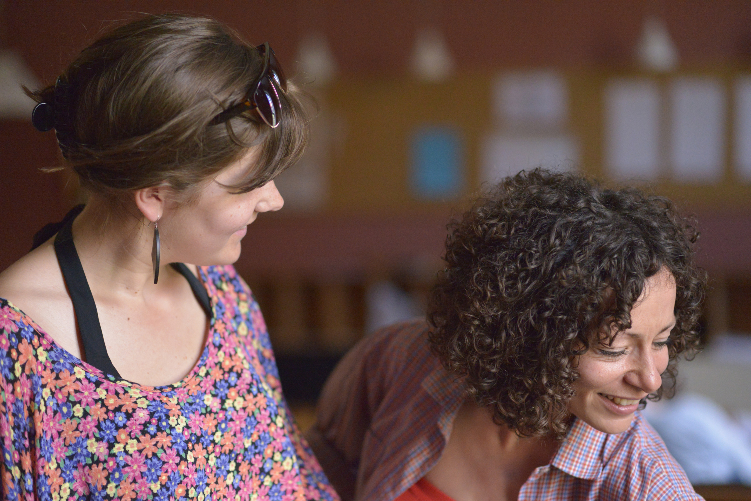 SANGERE - Hvis Susanne Wium (tv) og Laila Menia ikke allerede kunne synge, tror de ikke, de ville kunne lære det på deres fag Musikvidenskab. Studieordningen lover ellers gode kompetencer i praktisk musik.