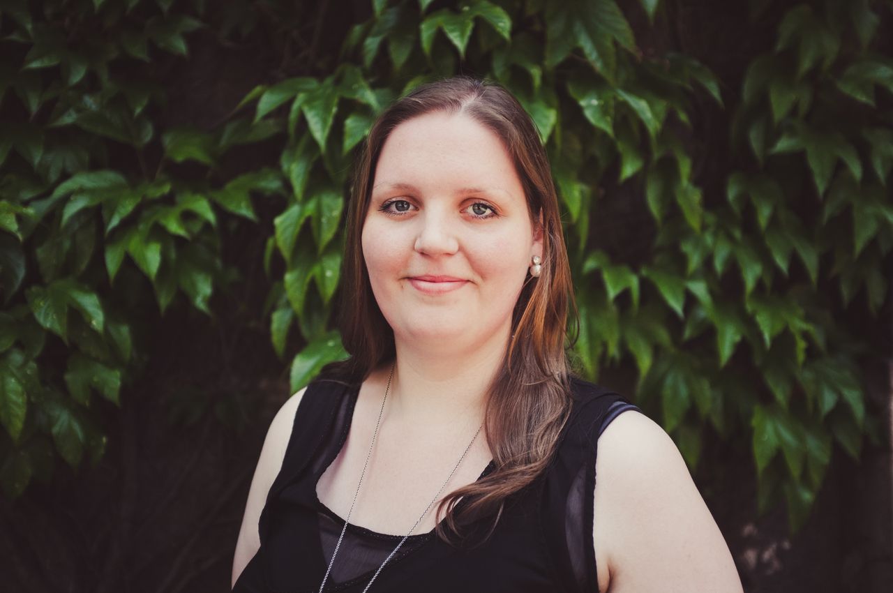 KENDT PROFIL – Hvis du synes, du har set Helene Frausing før, er det nok ikke helt galt. Hun stiller nemlig op for Konservative til både kommunal- og regionsvalg i år. Her engagerer hun sig særligt i skolepolitik, akutberedskab og psykiatri. Og kommer hun ind, fortsætter hun kandidatstudierne på deltid.