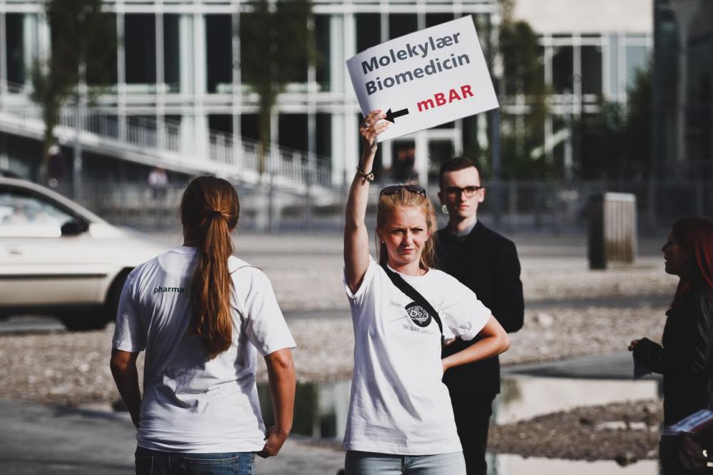 VEJVISER - Til Studenterrådets Rusarrangement stod frivillige klar at guide de nye KU'ere på rette vej. Her i artklen præsenterer Uniavisens læsere deres bedste råd til den nye rus-årgang.