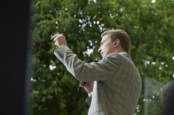 CAND.JUR. 2009 - Politiker Morten Messerschmidt har læst Jura på Københavns Universitet og har i tre år været ansat samme sted som ekstern lektor.