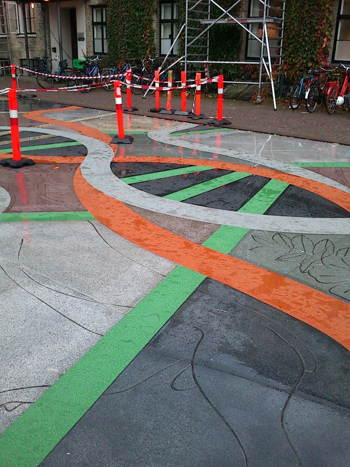 No longer copper, but copper paint, after theft, slipping