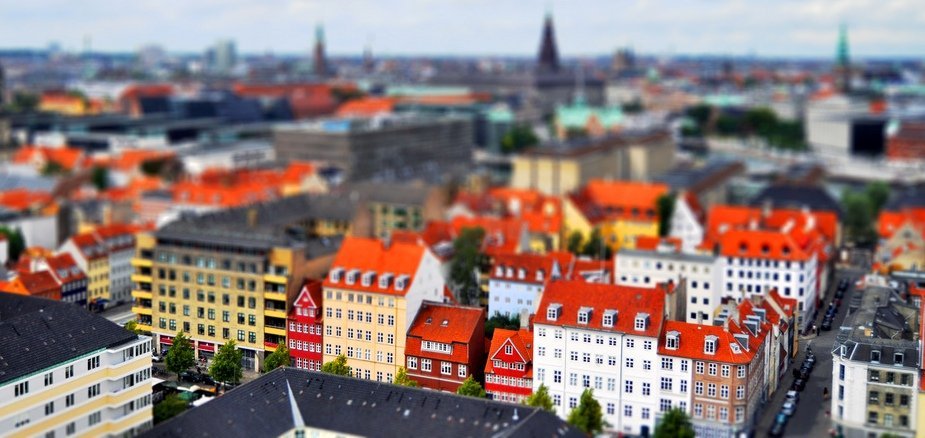 Experience the city through the eyes of the people who lives there with new website. 